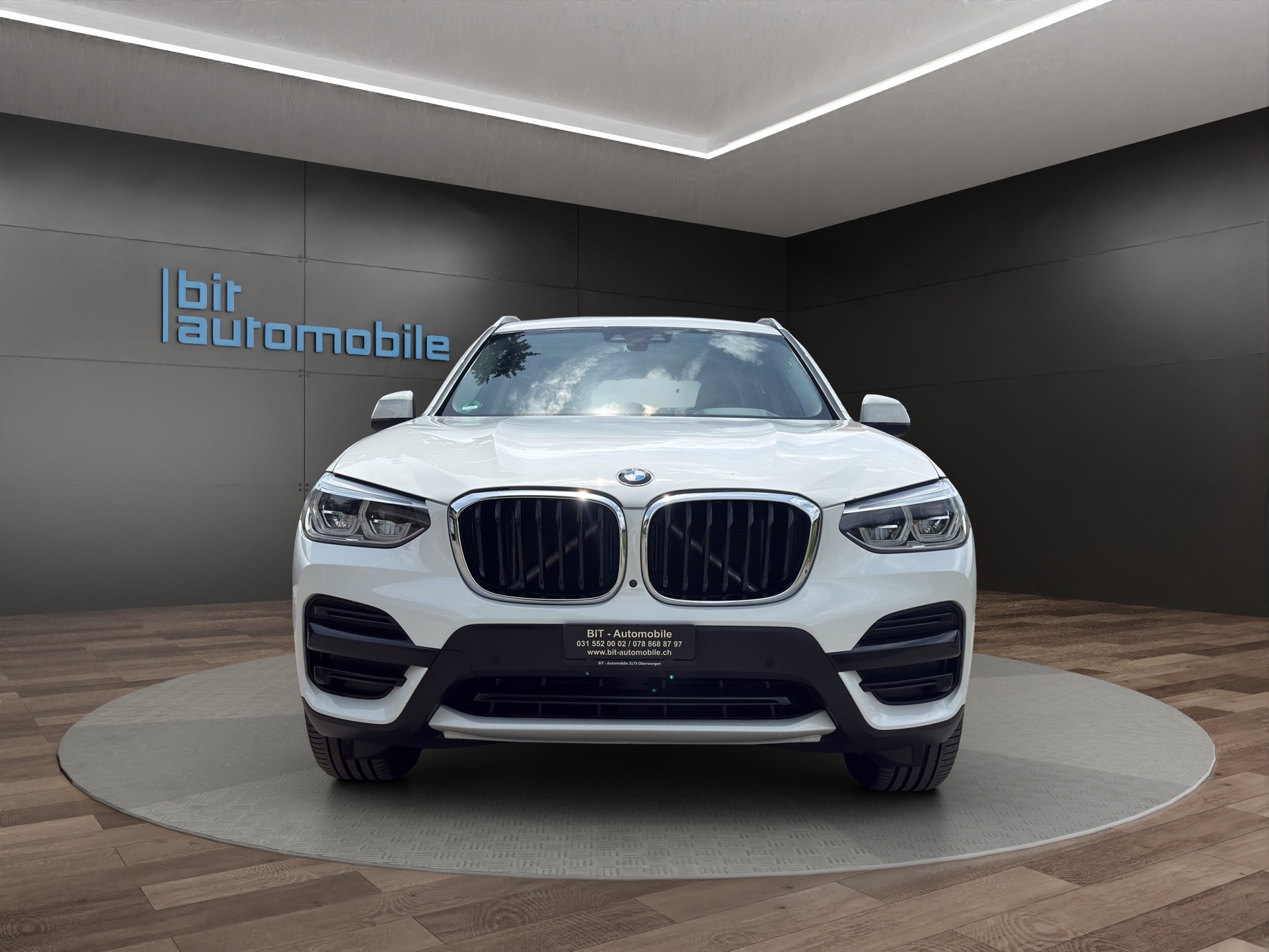 BMW X3 xDrive 20d Luxury Line Steptronic-image-1
