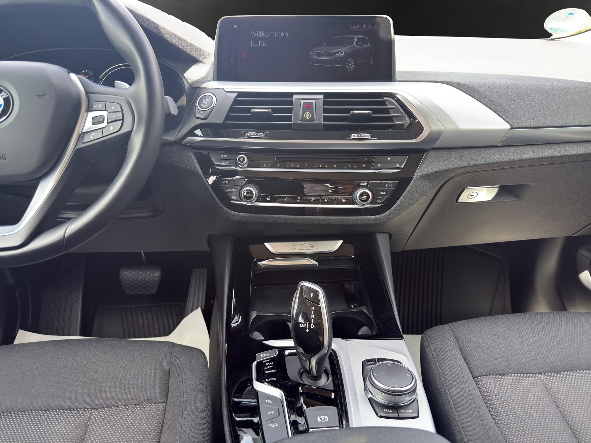 BMW X3 xDrive 20d Luxury Line Steptronic-image-14