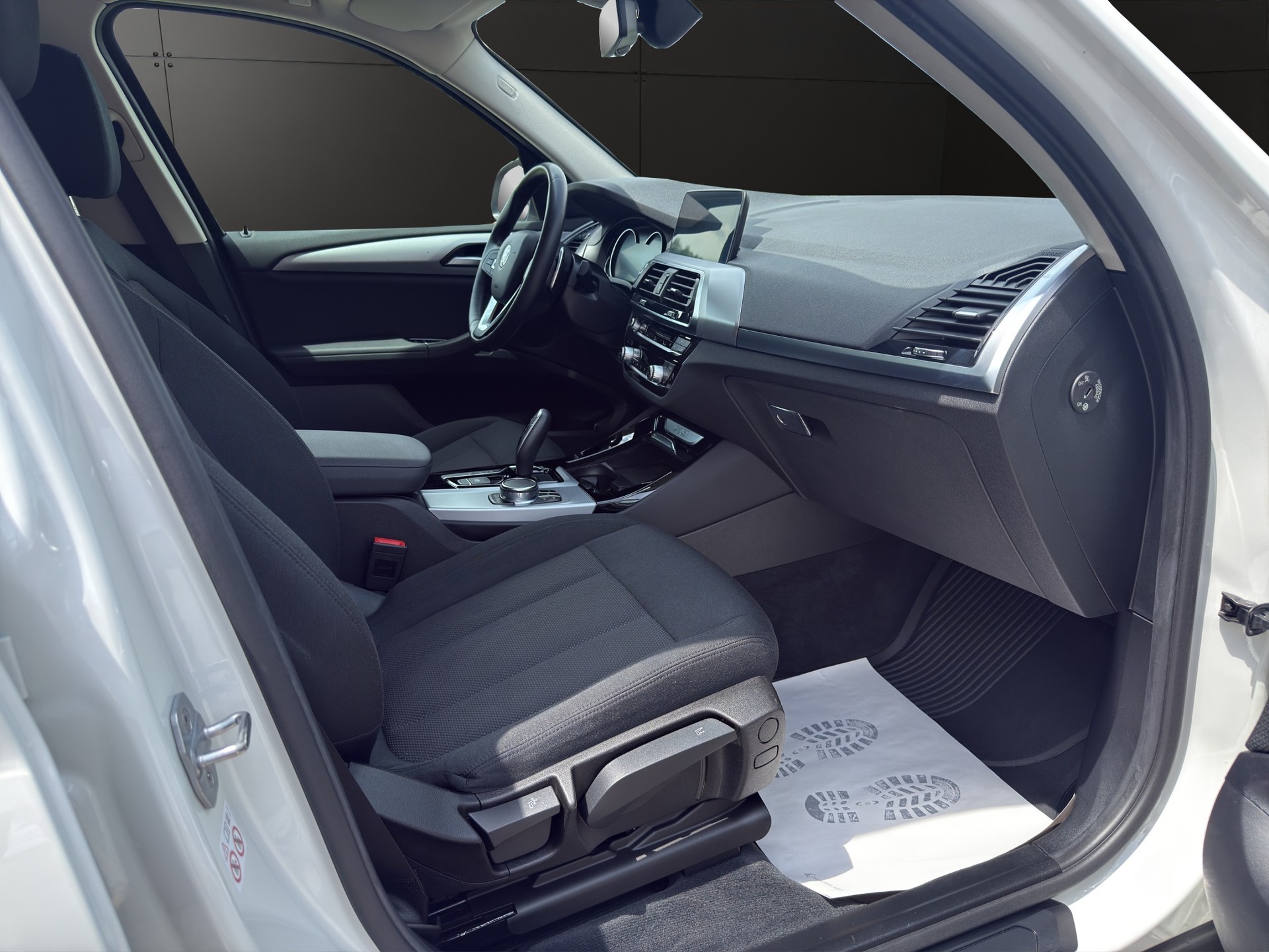 BMW X3 xDrive 20d Luxury Line Steptronic-image-12