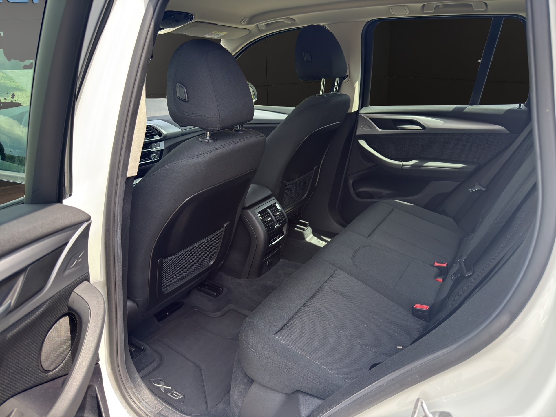 BMW X3 xDrive 20d Luxury Line Steptronic-image-11