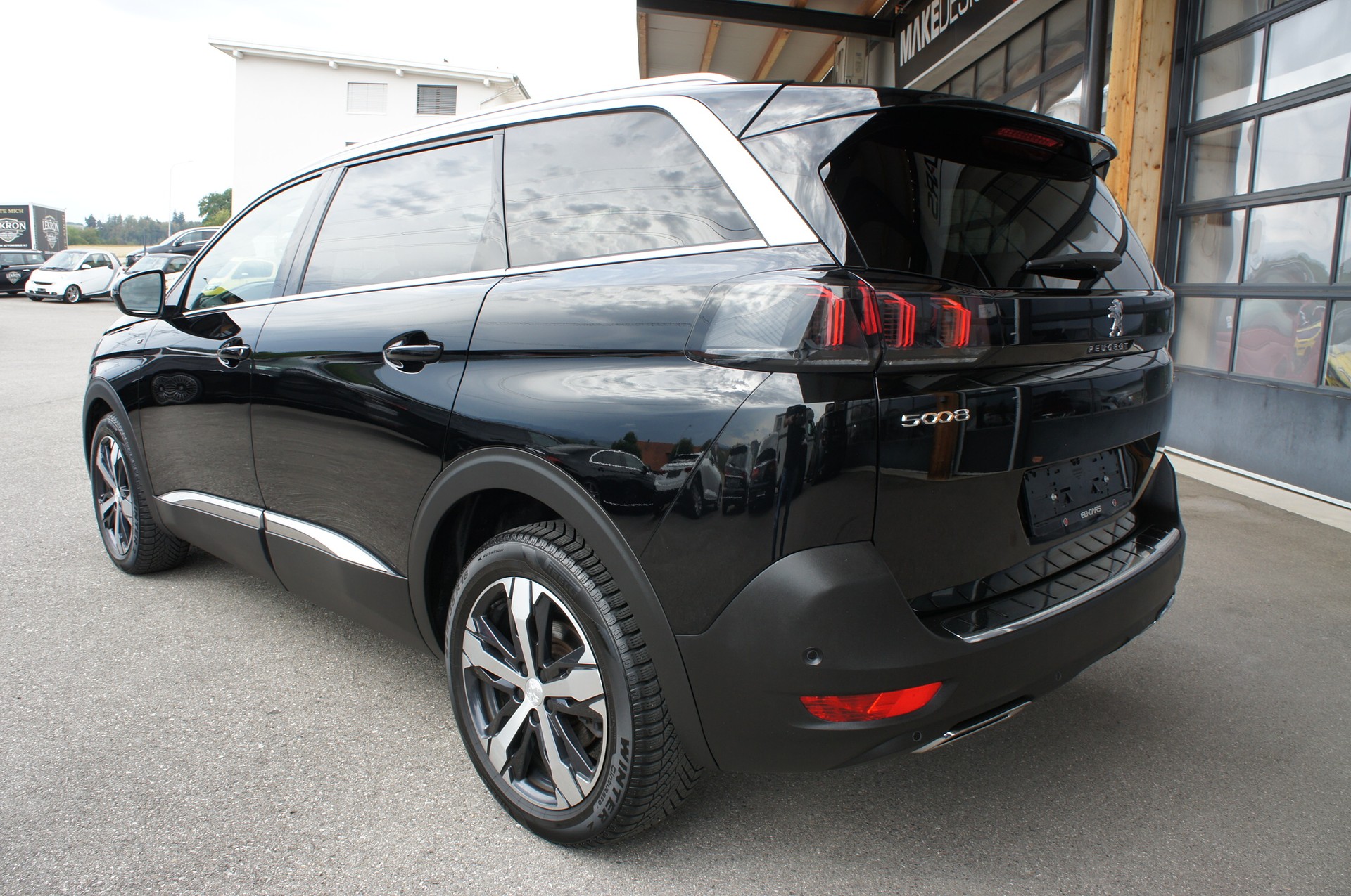 PEUGEOT 5008 1.5 BlueHDi GT EAT8-showroom-element-2