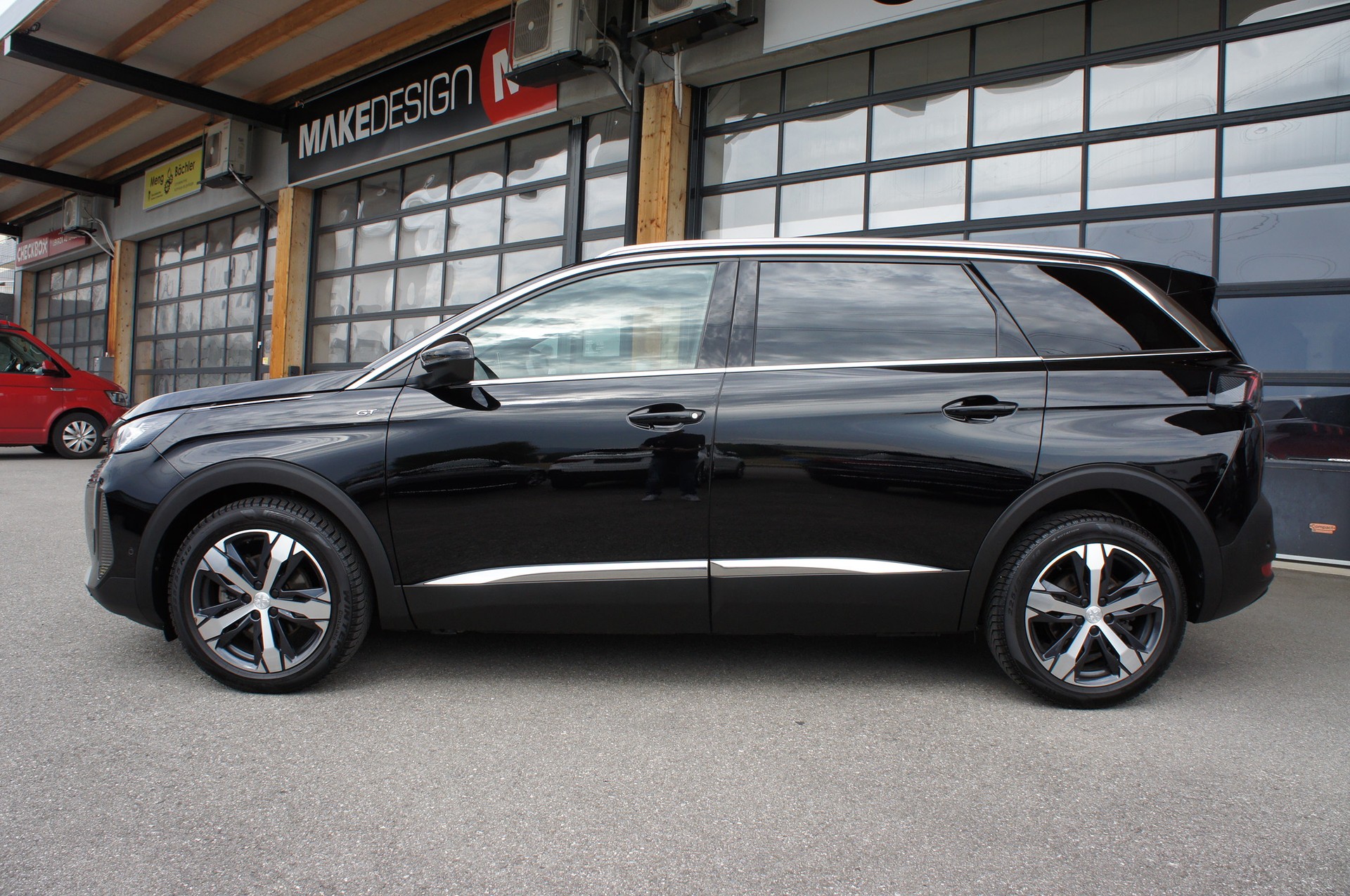 PEUGEOT 5008 1.5 BlueHDi GT EAT8-showroom-element-1