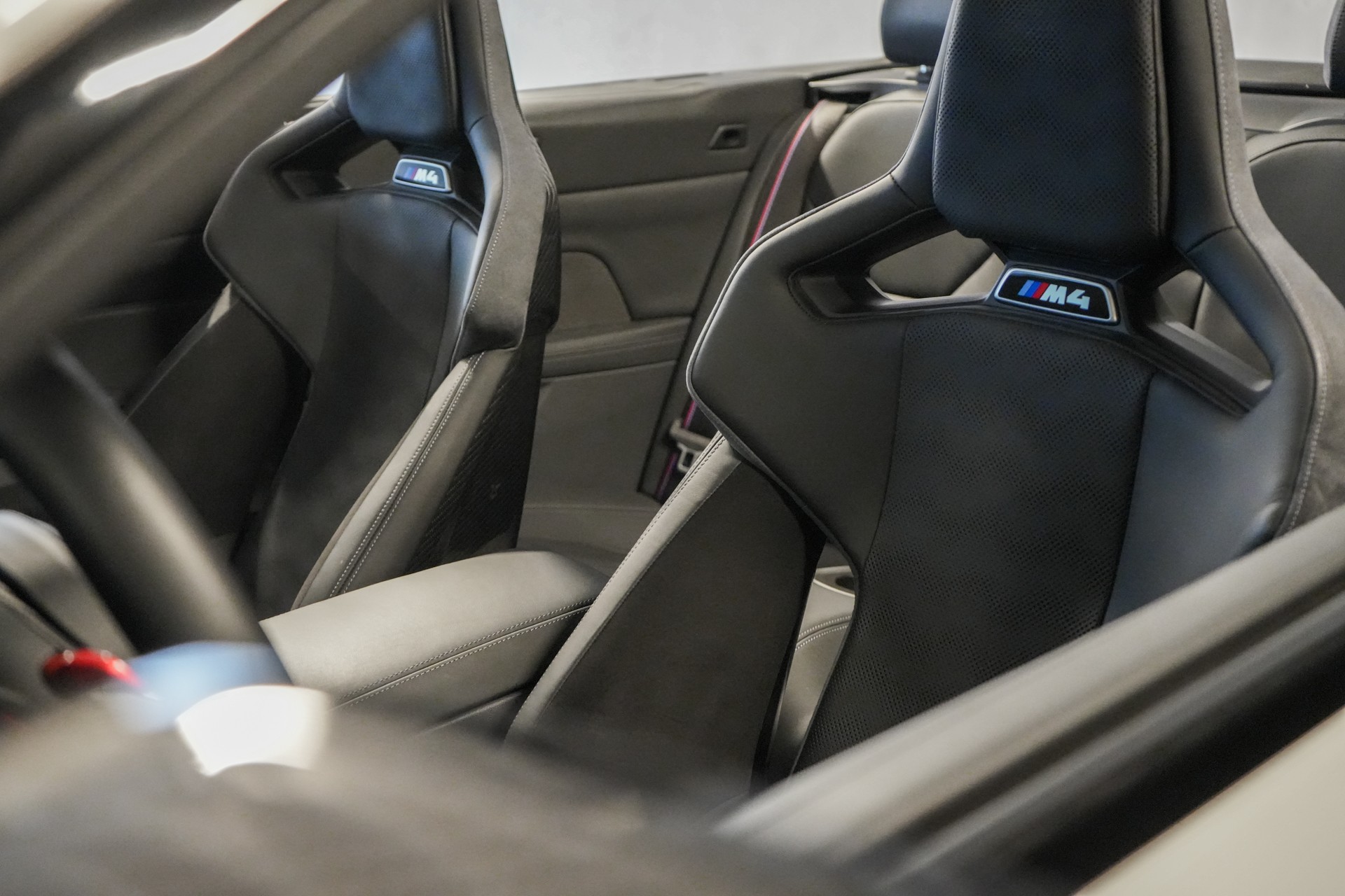BMW M4 Cabrio Competition M xDrive-image-15