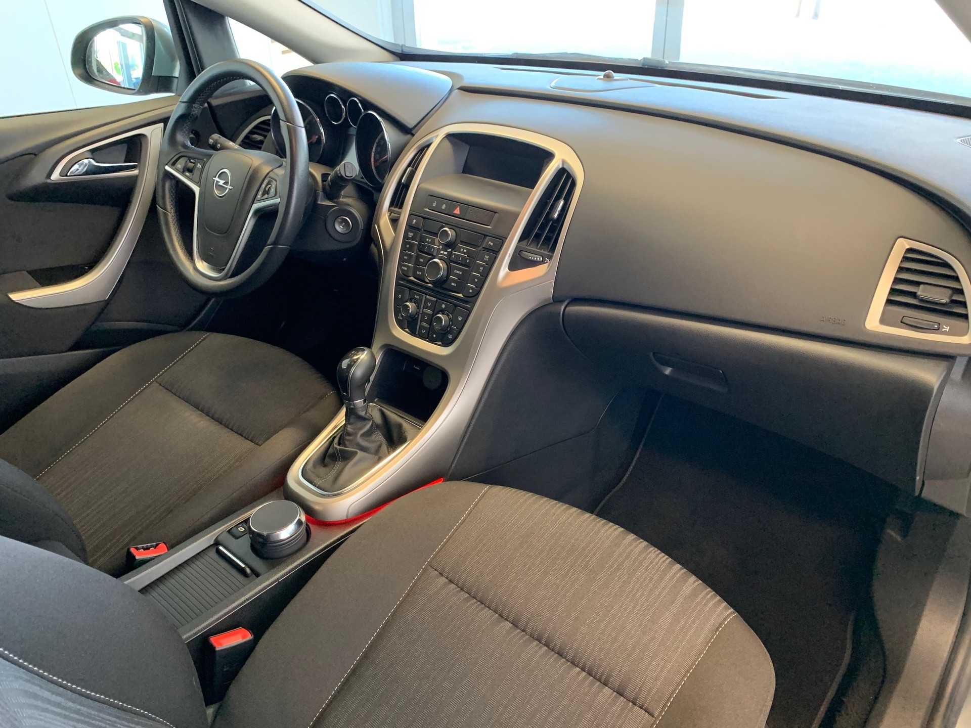 OPEL Astra 1.4i 16V Turbo Sport-image-7