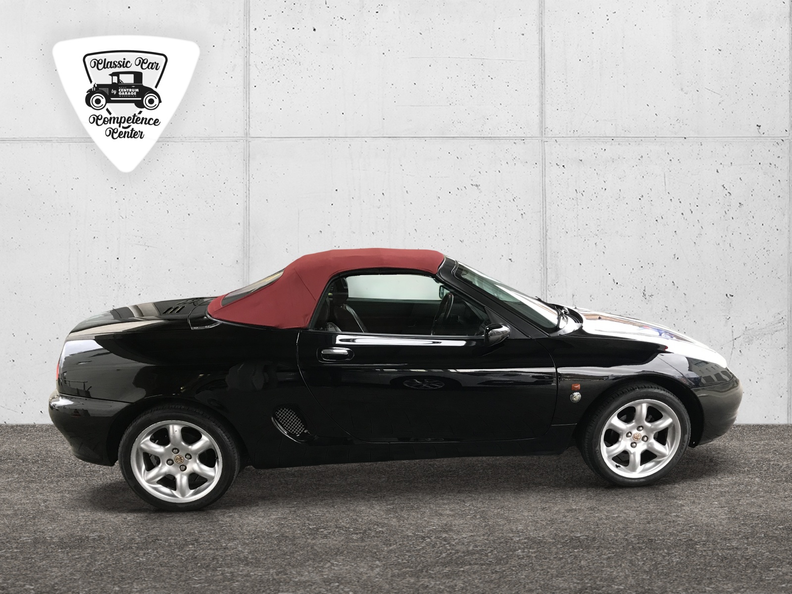 MG F 1.8i VVC "75 anniversary" (1924-1999)-showroom-element-2