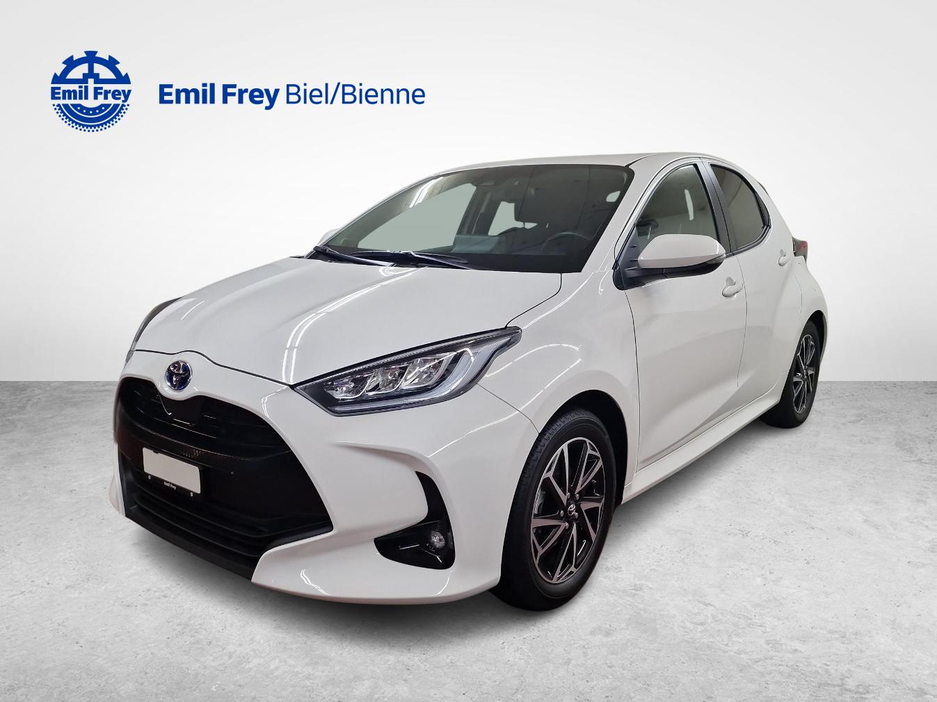TOYOTA Yaris 1.5 VVT-i HSD Trend