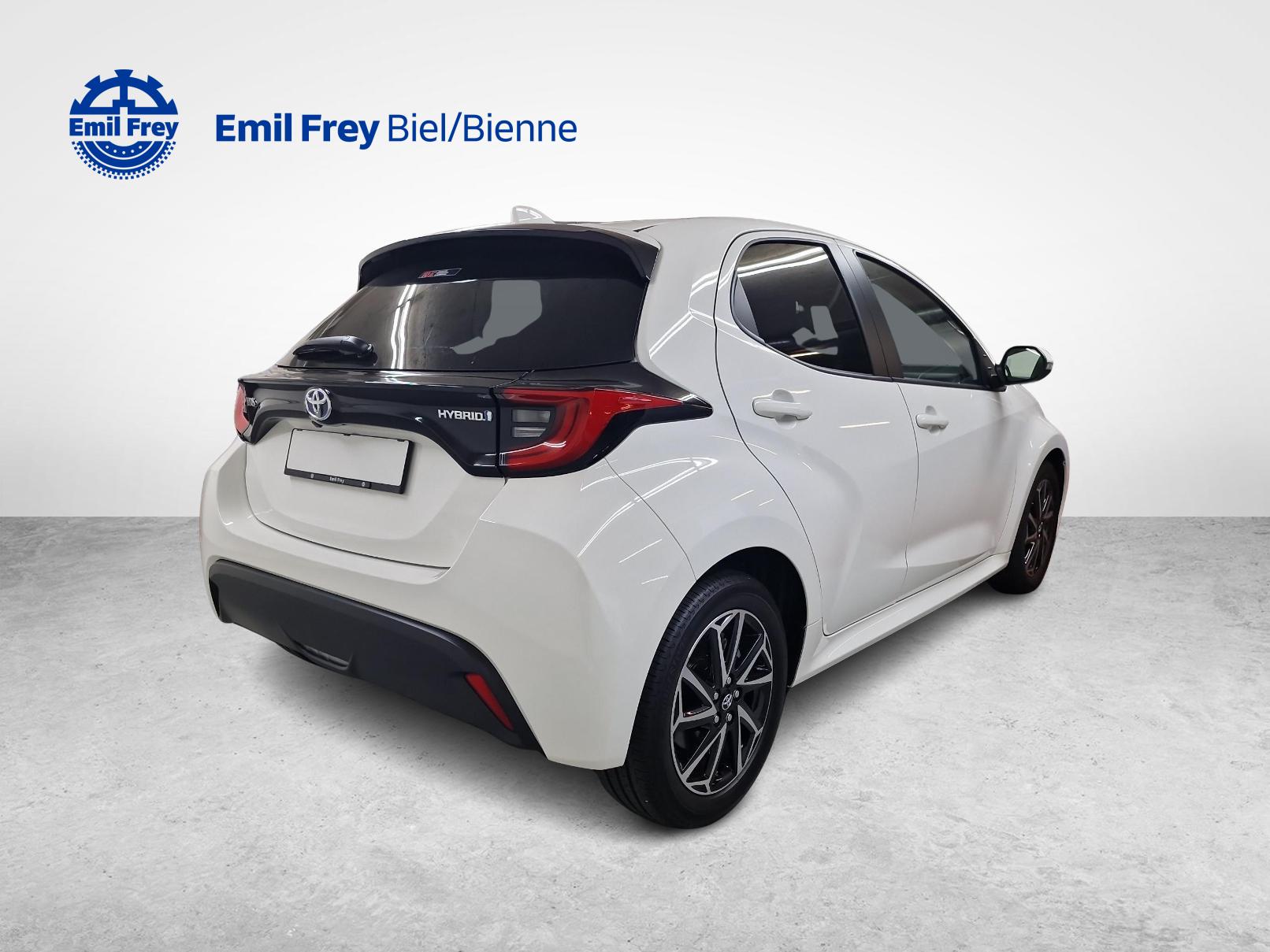 TOYOTA Yaris 1.5 VVT-i HSD Trend-image-4