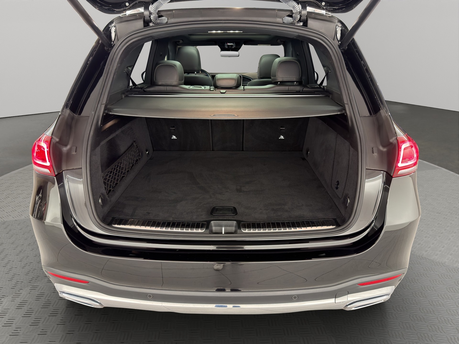 MERCEDES-BENZ GLE-Klasse GLE 300 d AMG Line 4matic-image-14