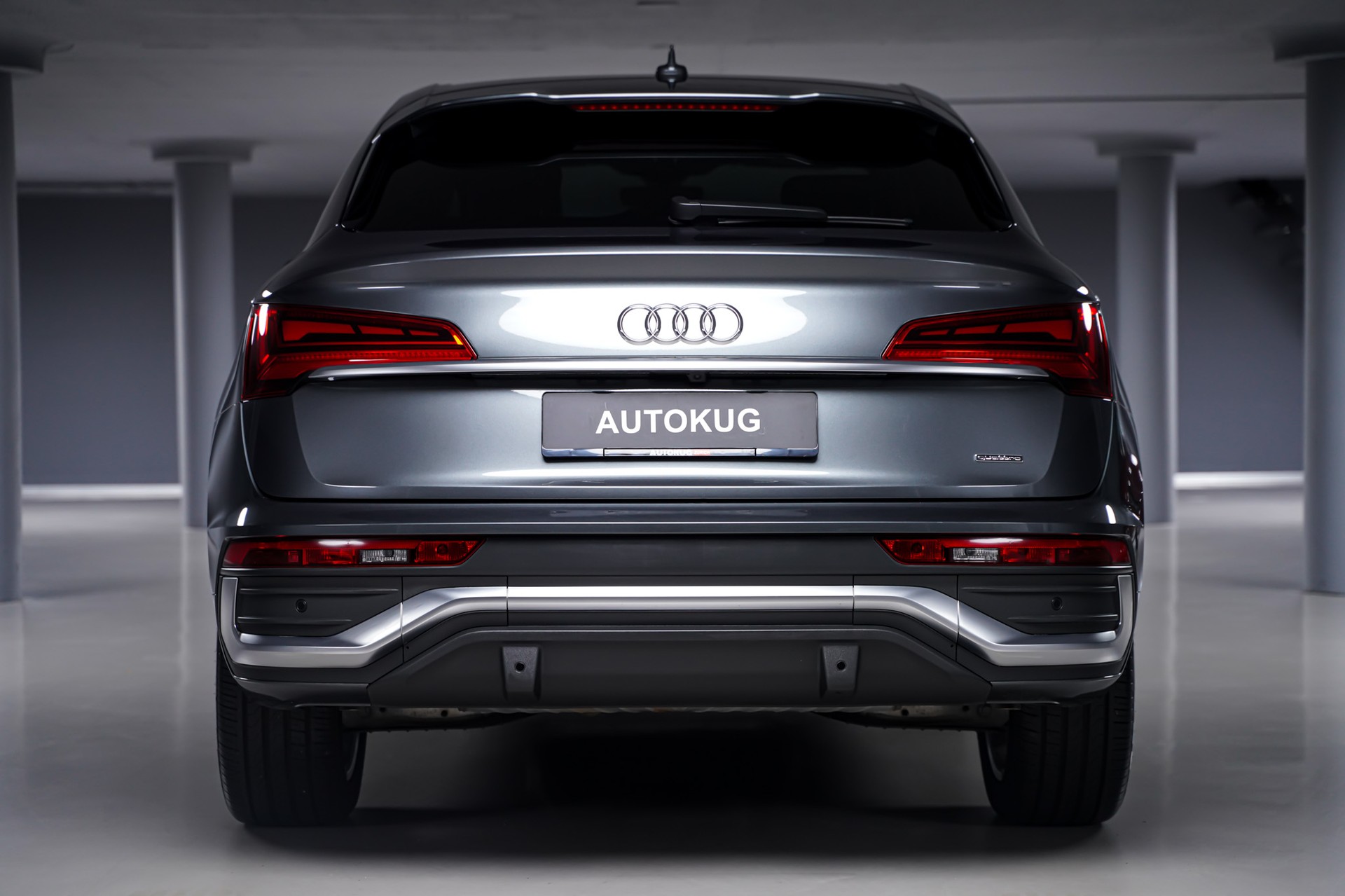 AUDI Q5 Sportback 40 TFSI S line quattro S-tronic-image-5