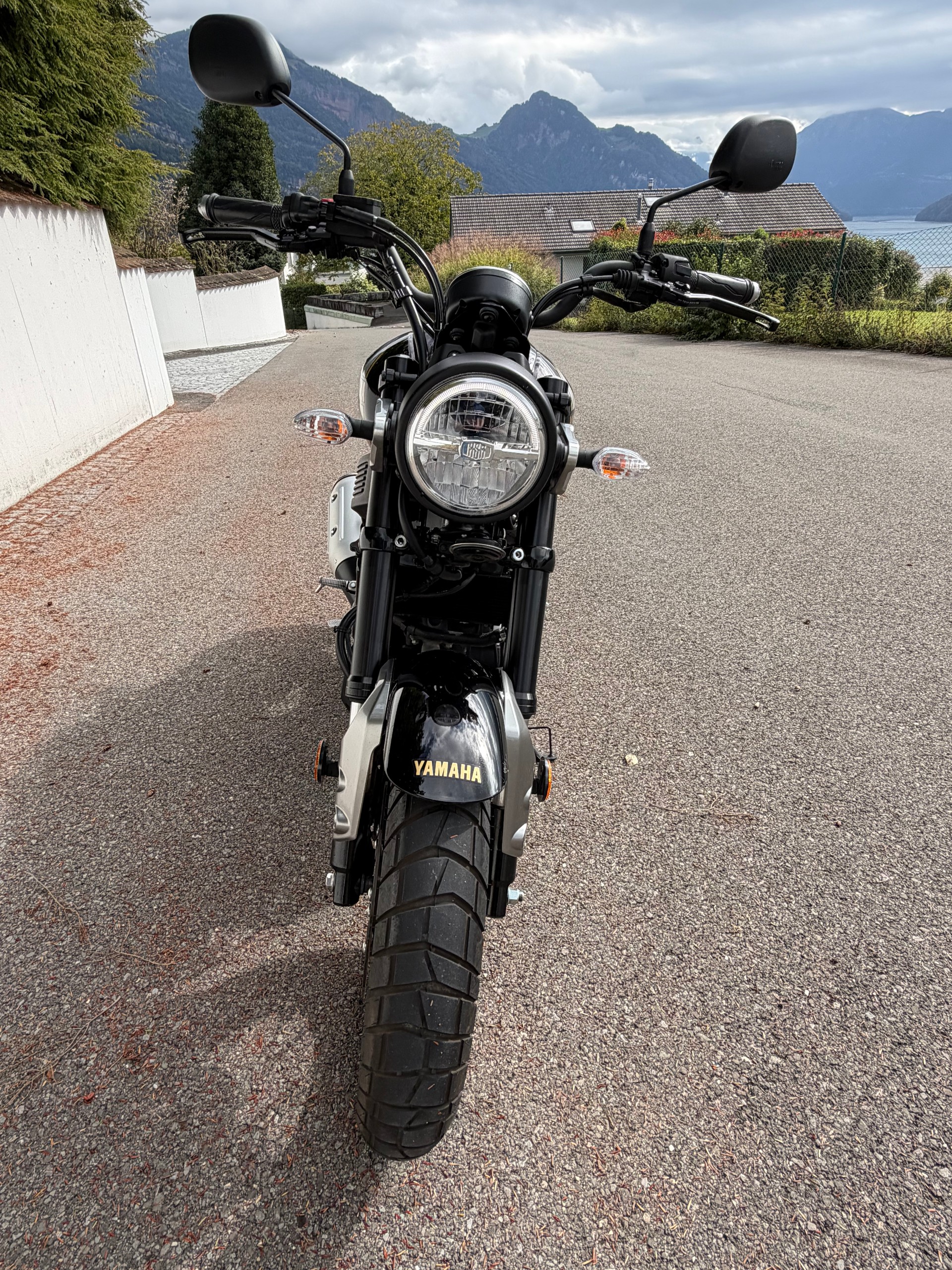 YAMAHA Legacy, MIZU Tieferlegung, Sattler, Puig (kleinere) Bremshebel wegen kleinerer Fahrerin-image-1