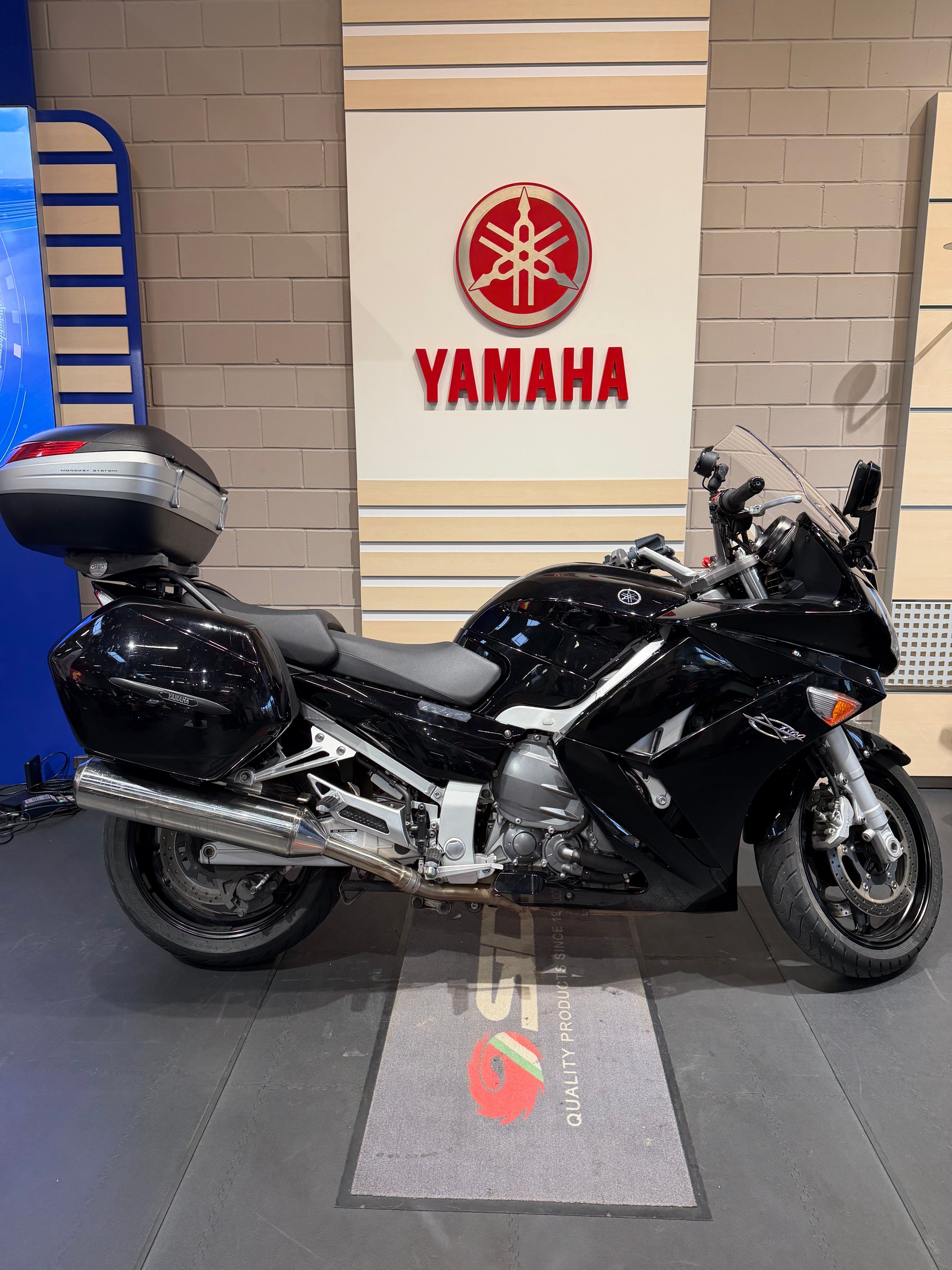 YAMAHA FJR 1300 ABS-image-2
