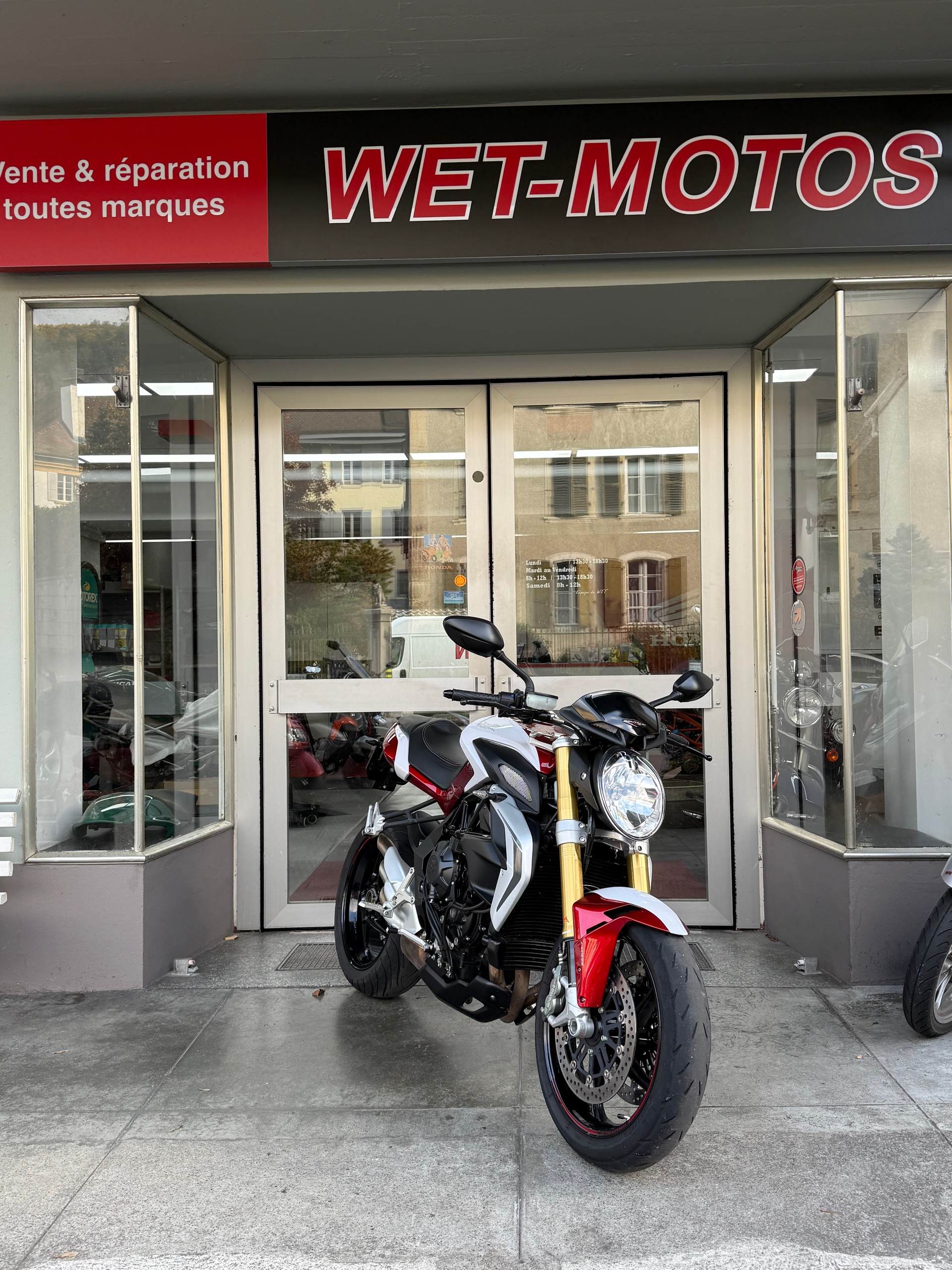 MV AGUSTA B3 Brutale 800 RR ABS-image-1