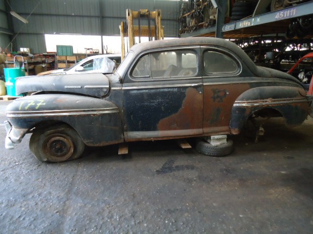 FORD Mercury V8-showroom-element-1