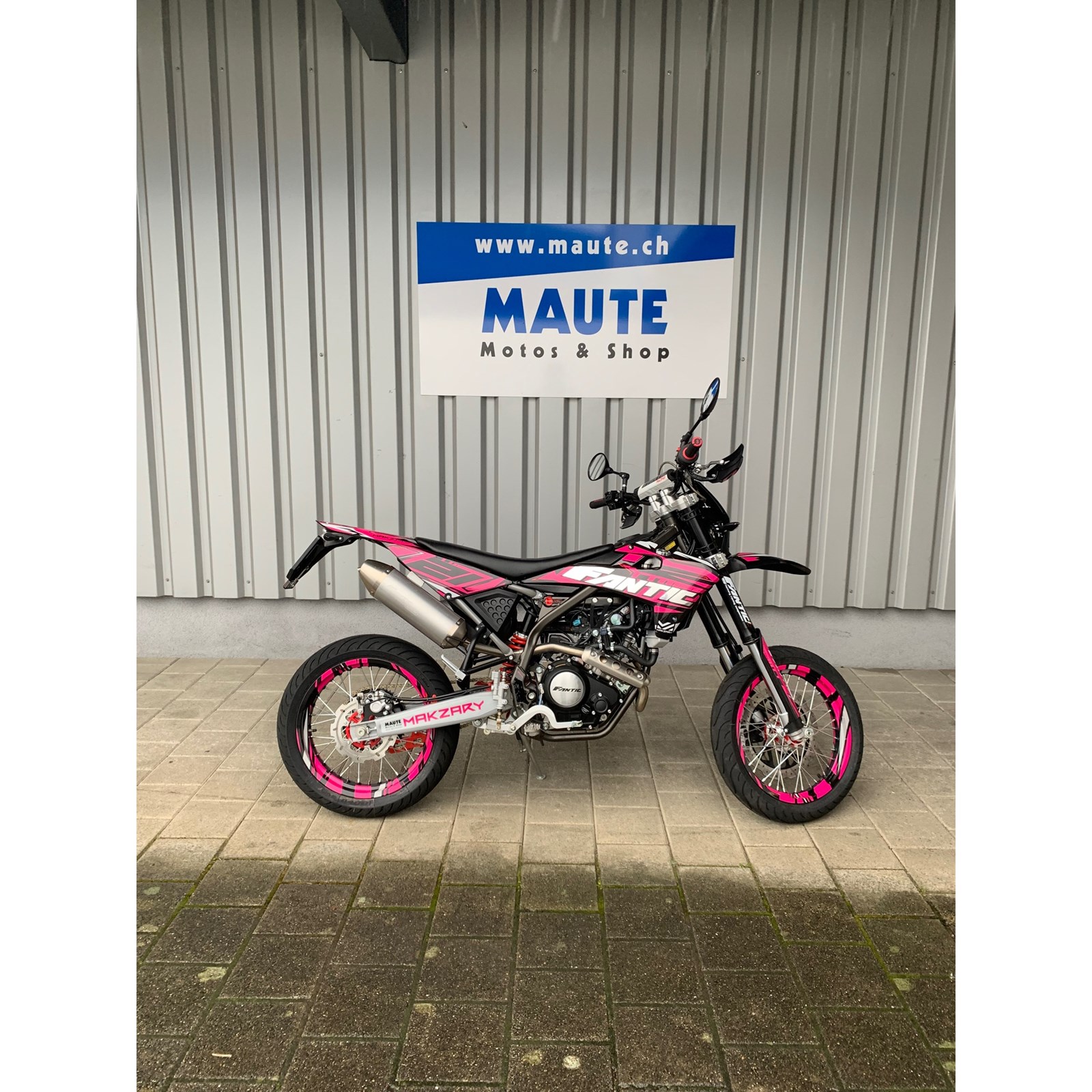 FANTIC XMF 125 Motard Performance-image-0