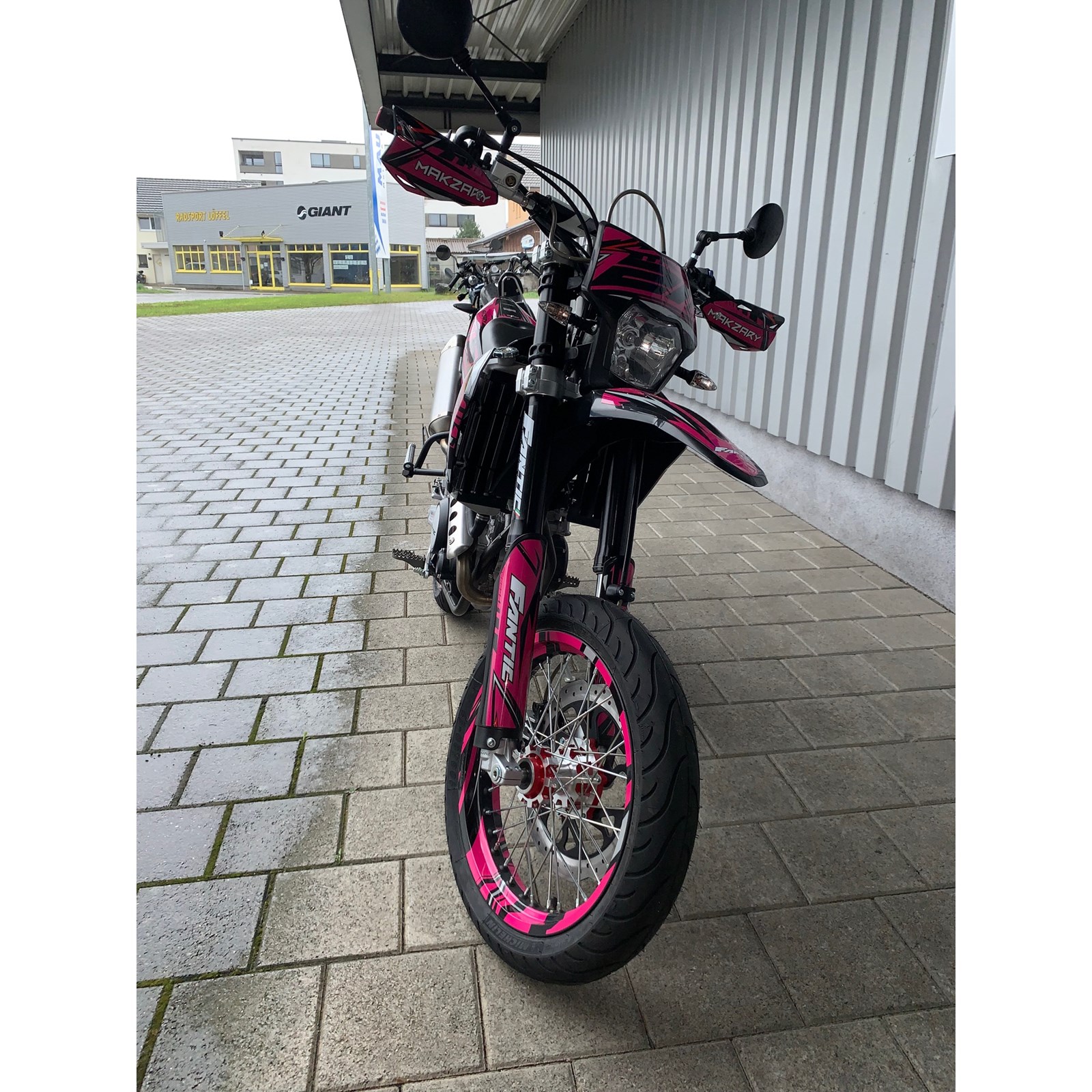 FANTIC XMF 125 Motard Performance-image-5