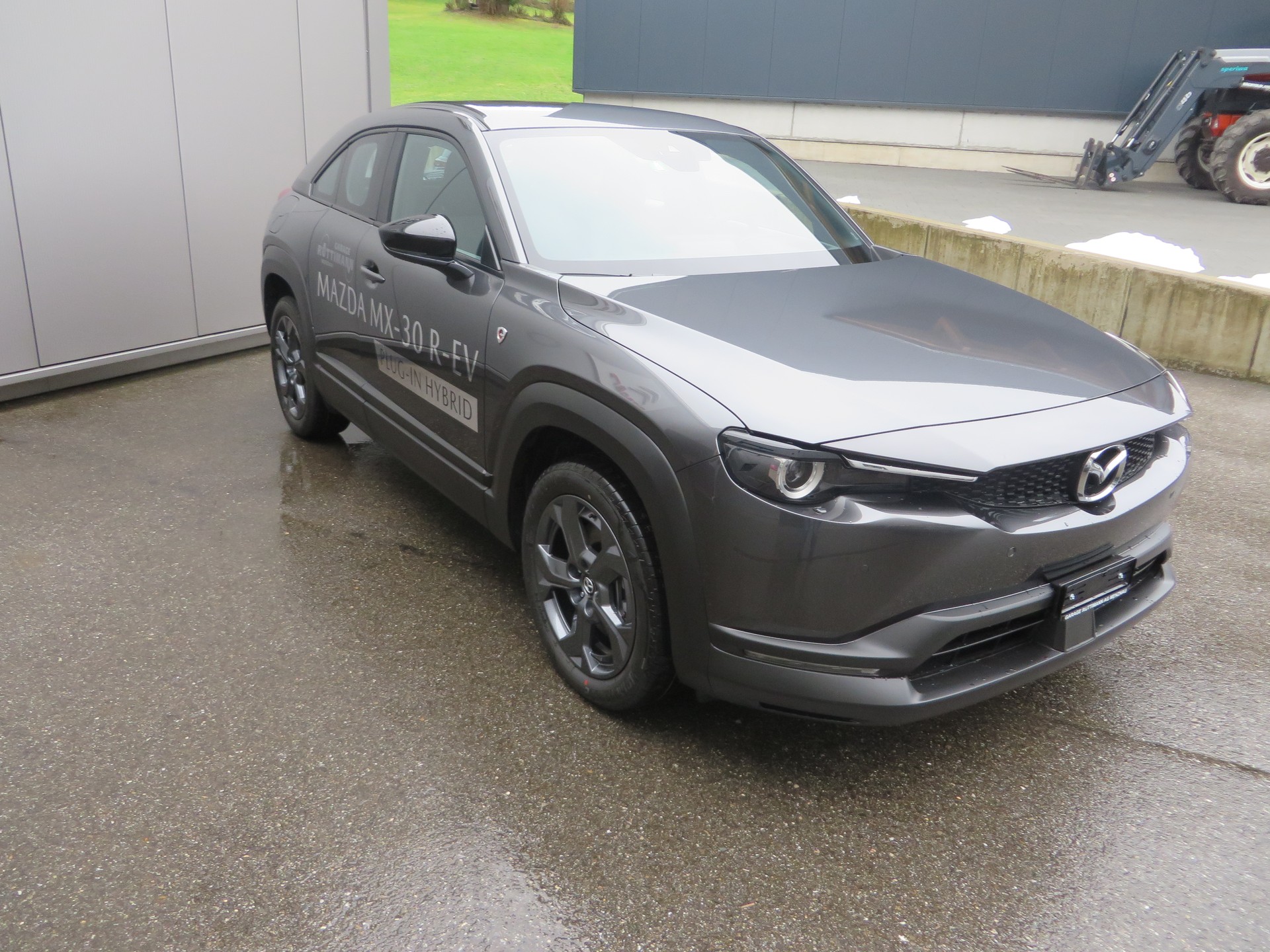 MAZDA MX-30 PHEV e-Skyactiv R-EV 170 Exclusive-Line-image-1