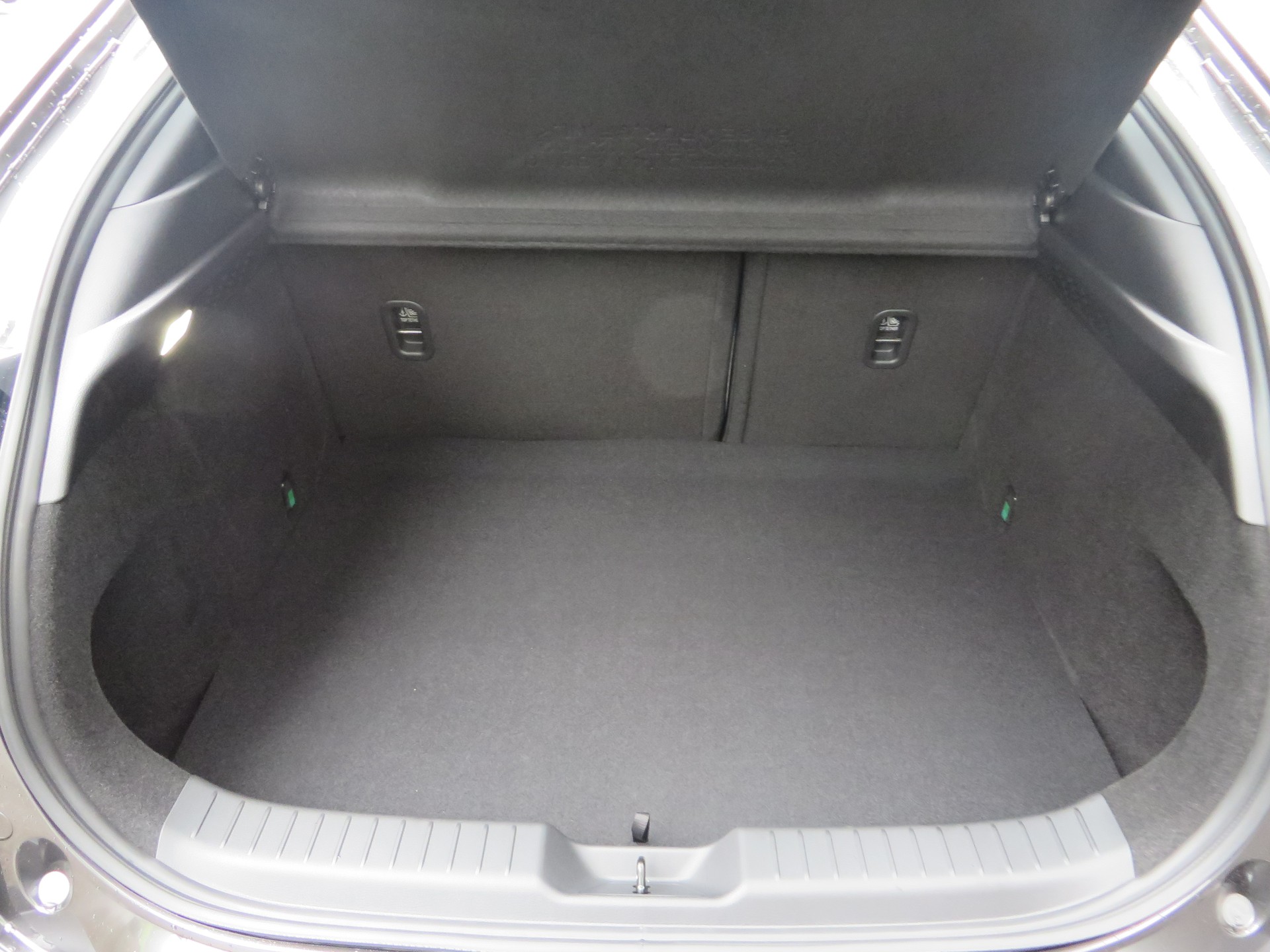 MAZDA MX-30 PHEV e-Skyactiv R-EV 170 Exclusive-Line-image-5