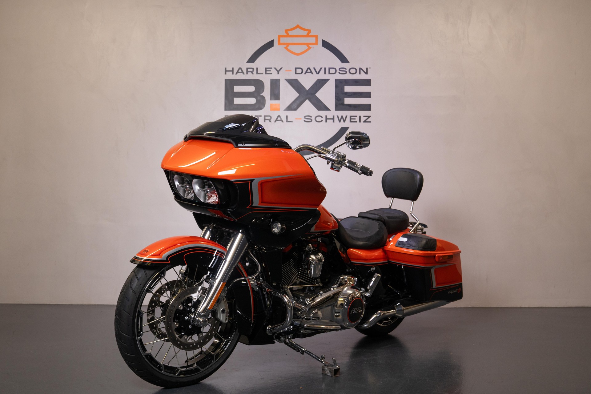 HARLEY-DAVIDSON FLTRXSE Road Glide Special 117 CVO-image-1