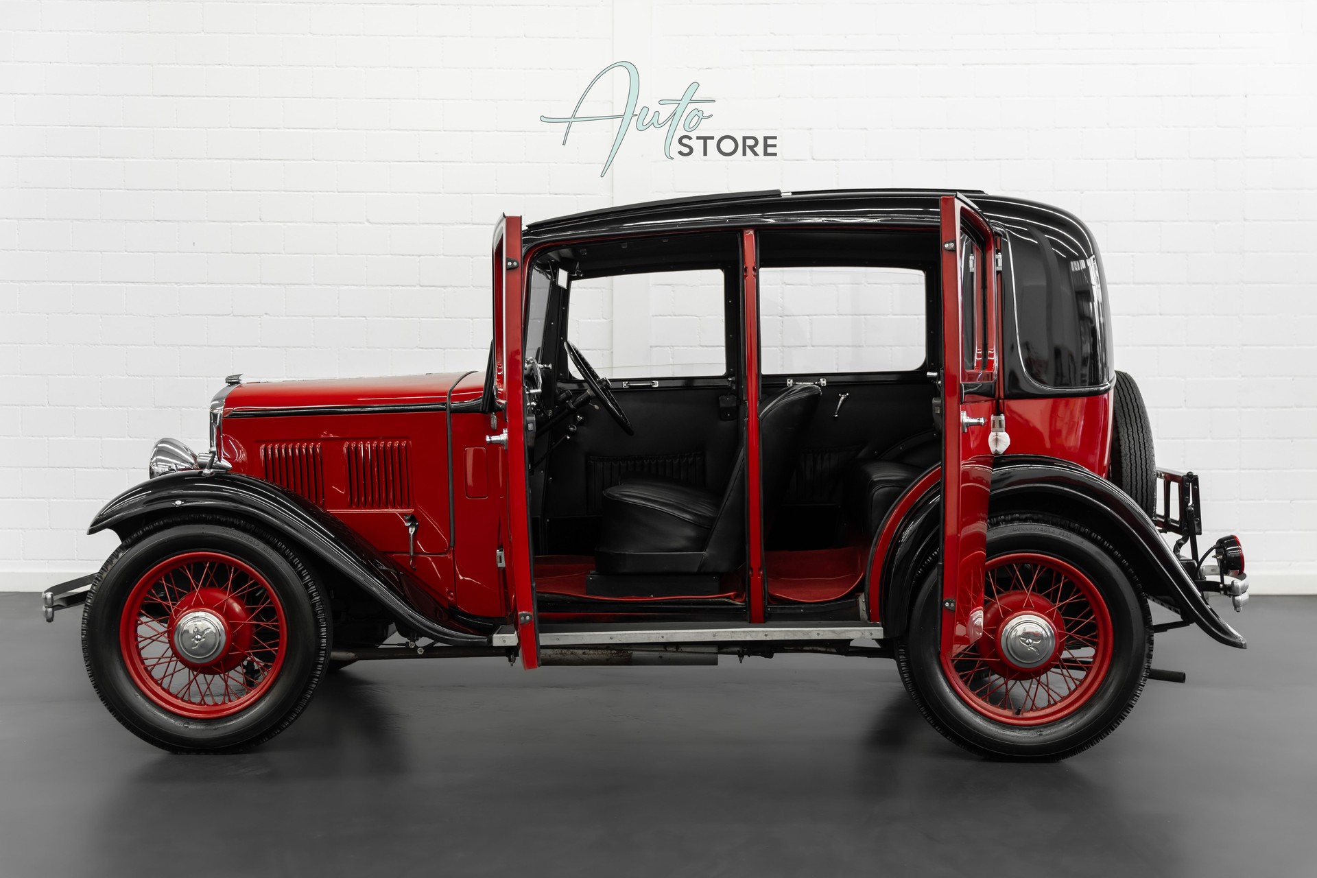 AUSTIN Ten Saloon-showroom-element-3