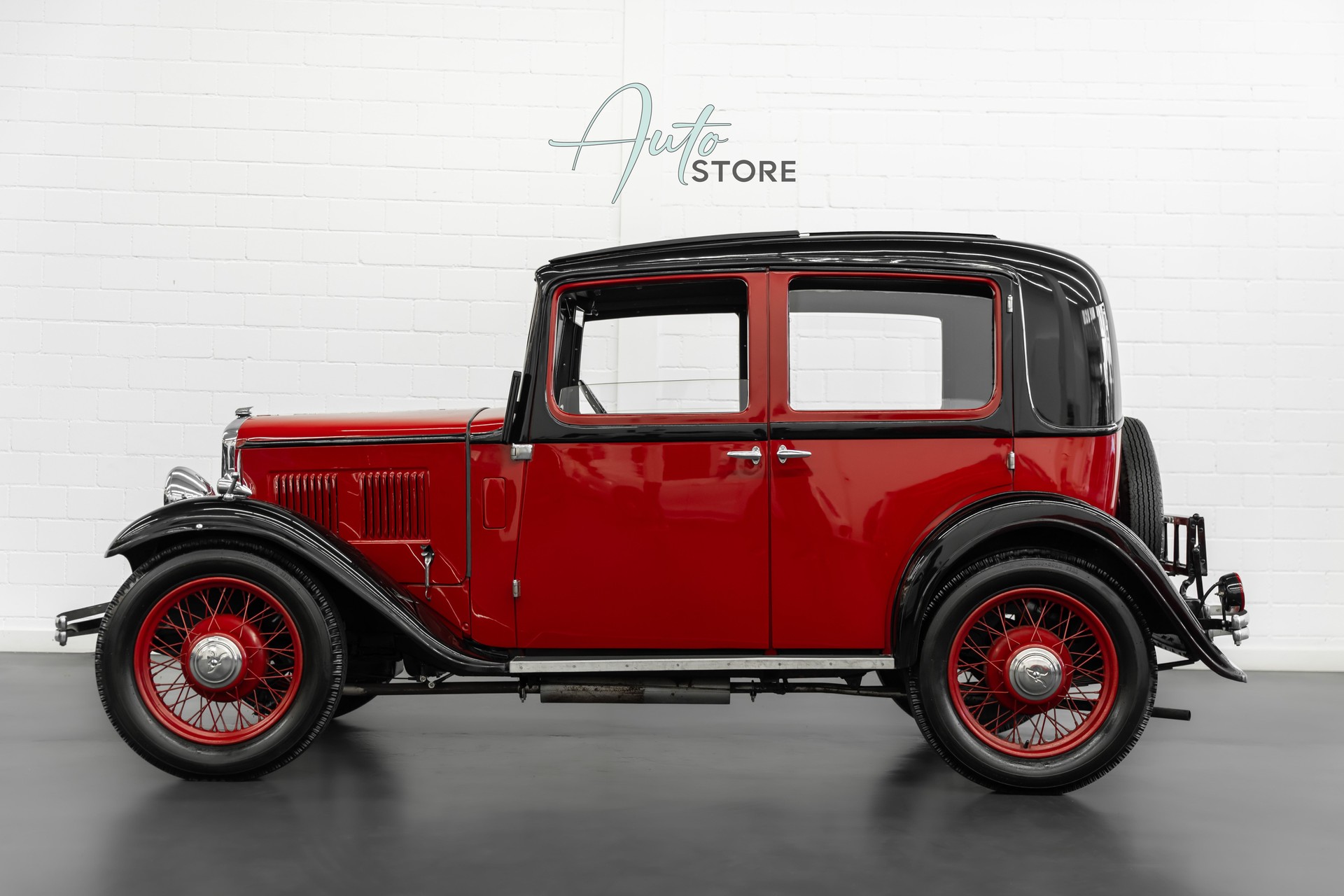 AUSTIN Ten Saloon-showroom-element-2