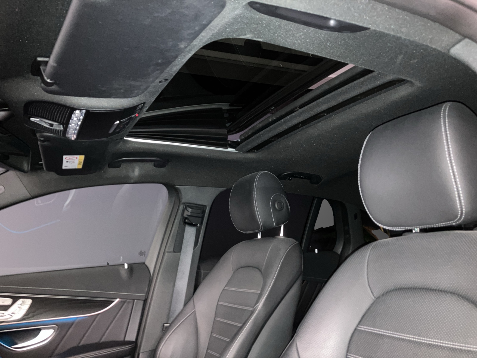 MERCEDES-BENZ EQC 400 4Matic-image-12