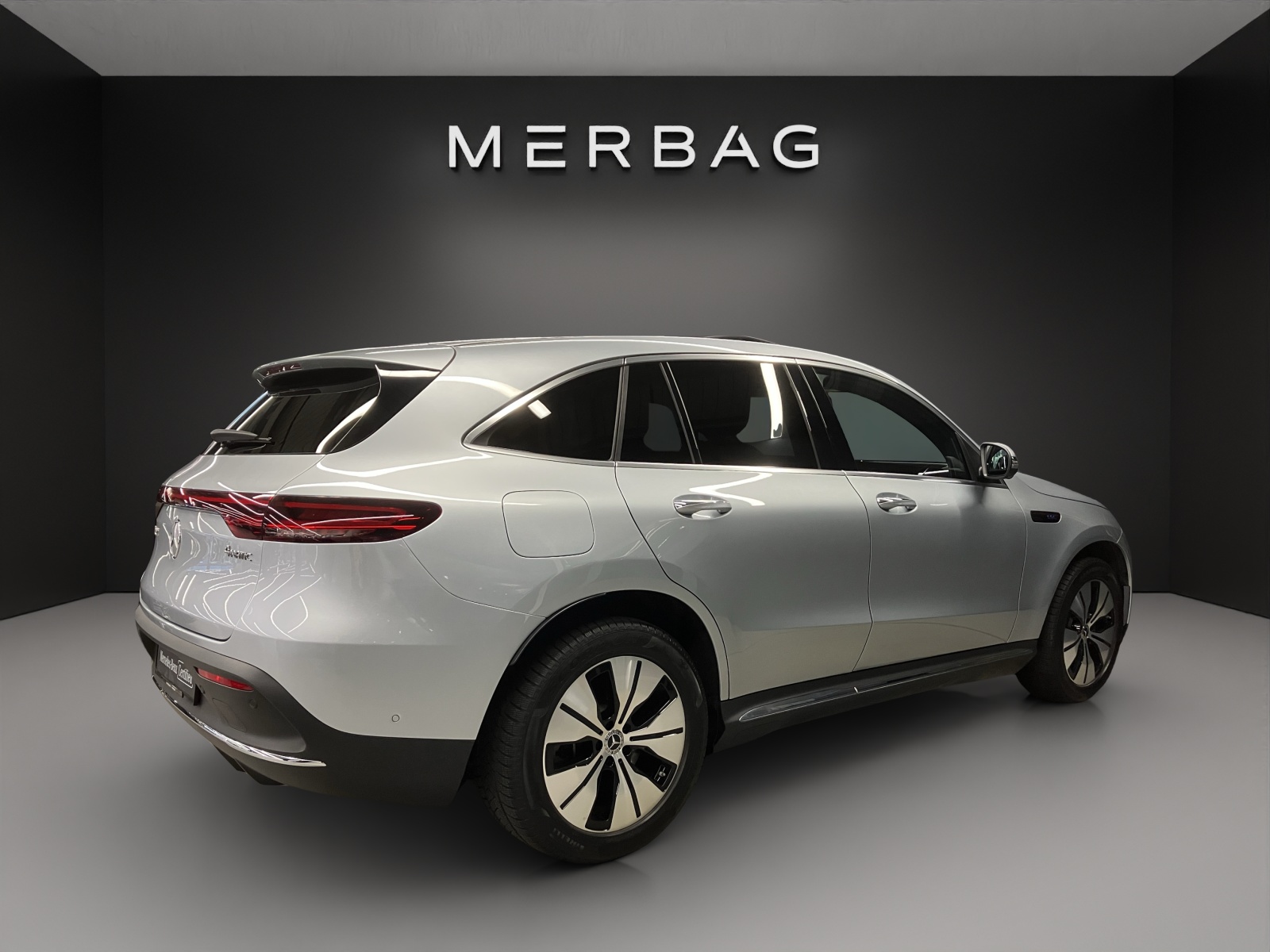 MERCEDES-BENZ EQC 400 4Matic-image-5