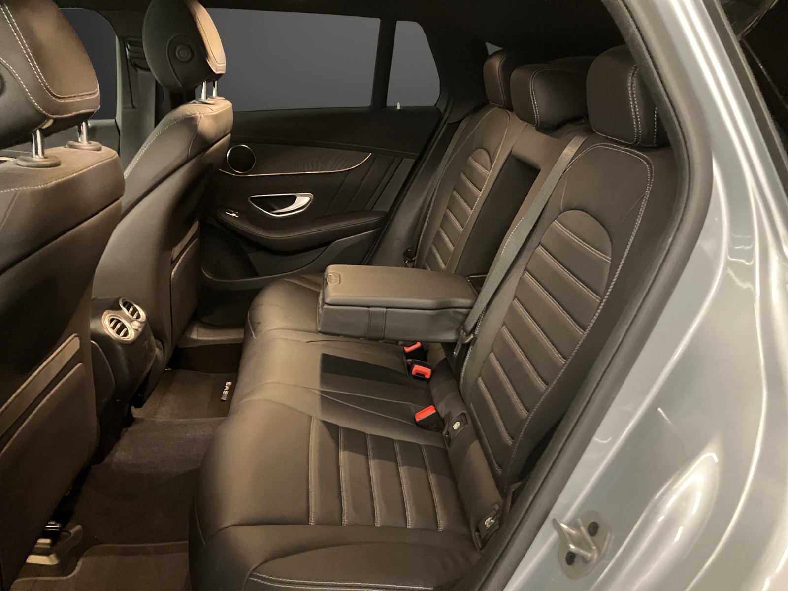 MERCEDES-BENZ EQC 400 4Matic-image-7