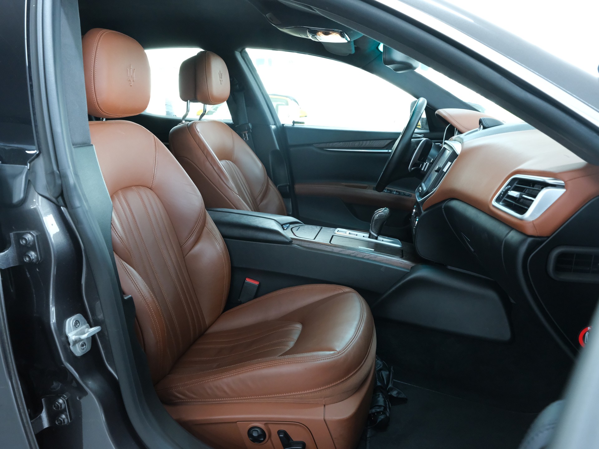 MASERATI Ghibli D 3.0 V6 Automatica-image-16