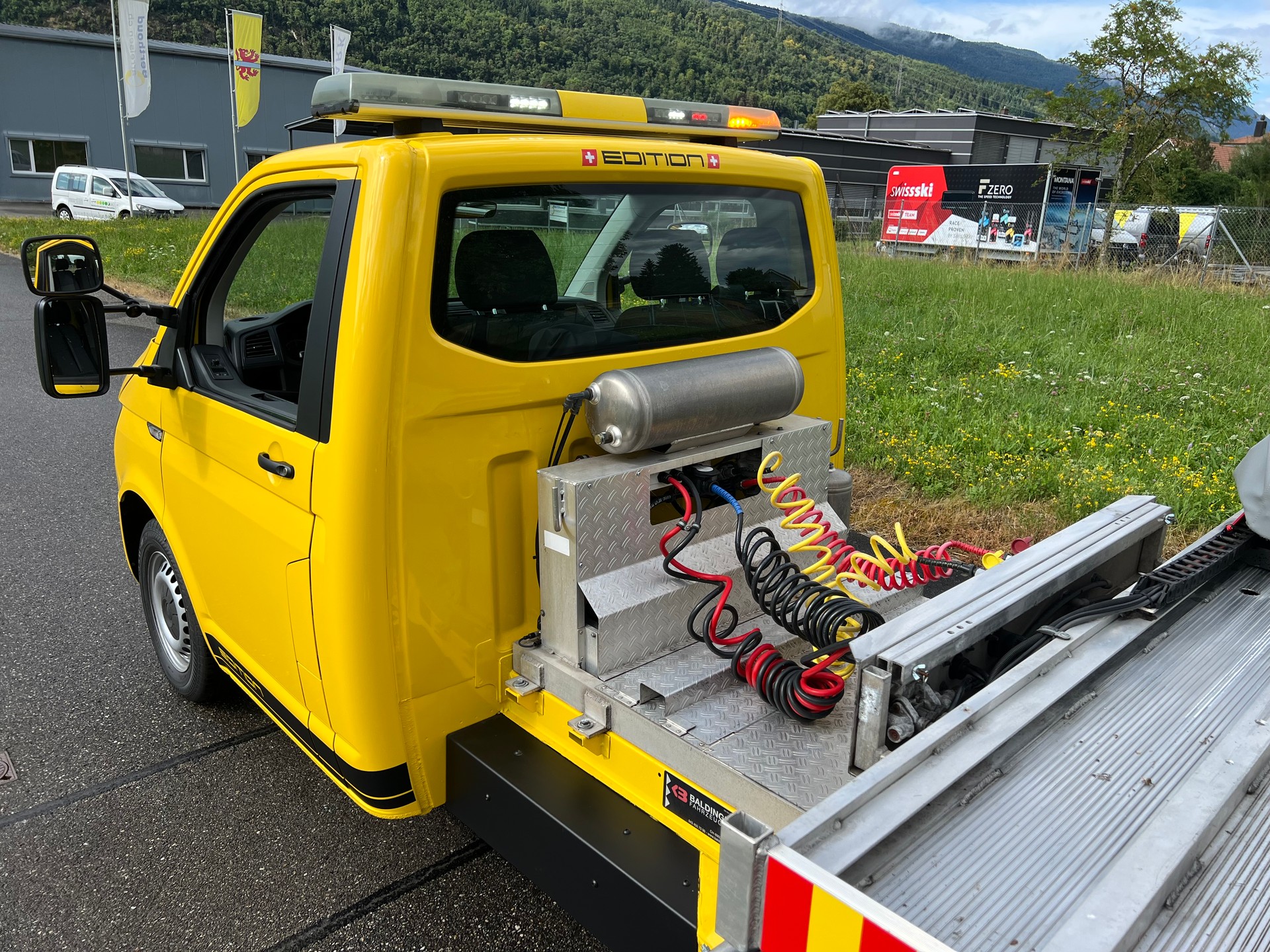 VW 4X4 "BALDINGER ABSCHLEPPER" 2600 KG NUTZLAST "AB MFK" T6 2.0 TDI 4Motion. KANN MIT PERMI B GEFAHREN WERDEN.-image-16