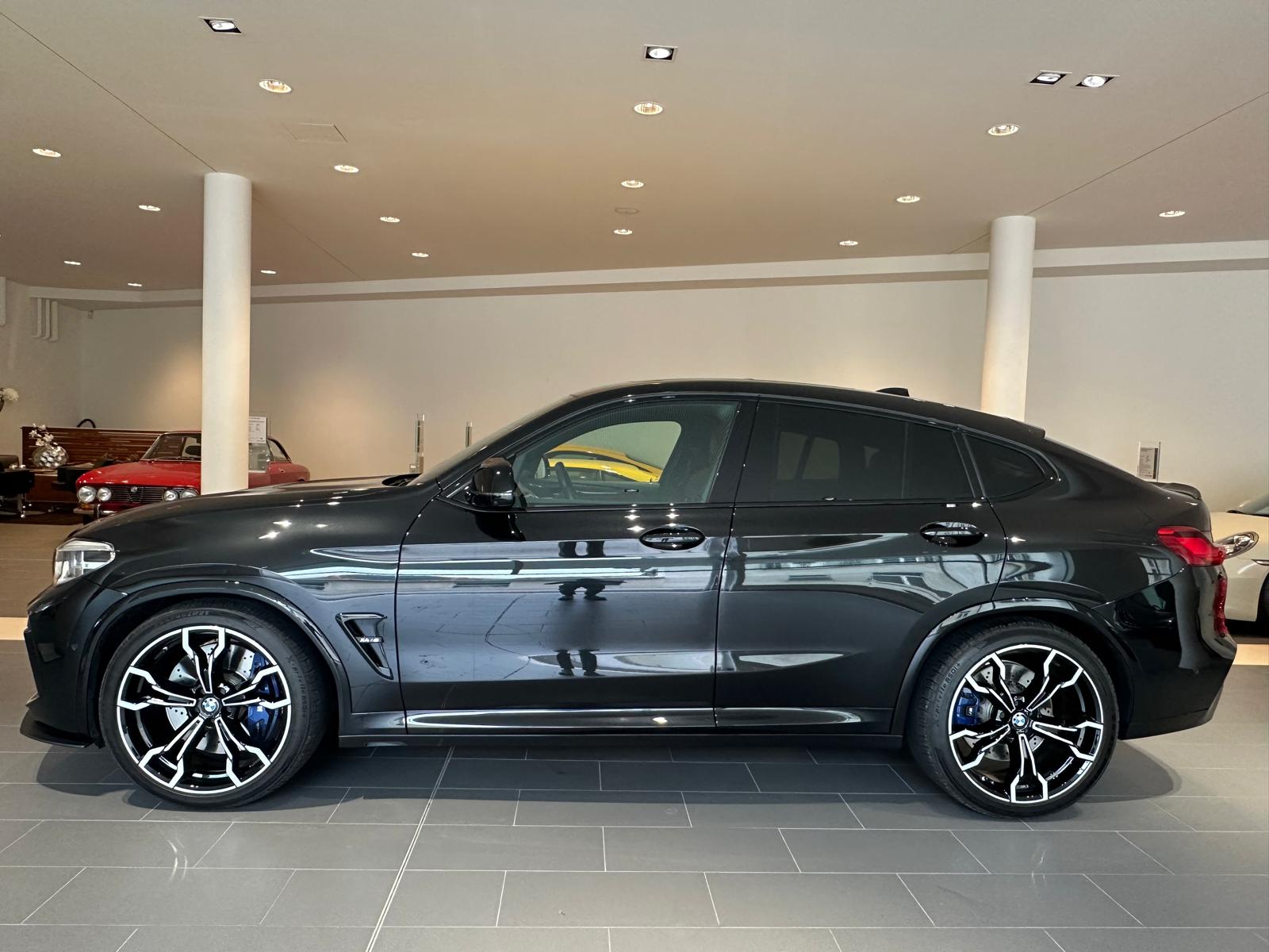 BMW X4M M Competition Steptronic-showroom-element-3
