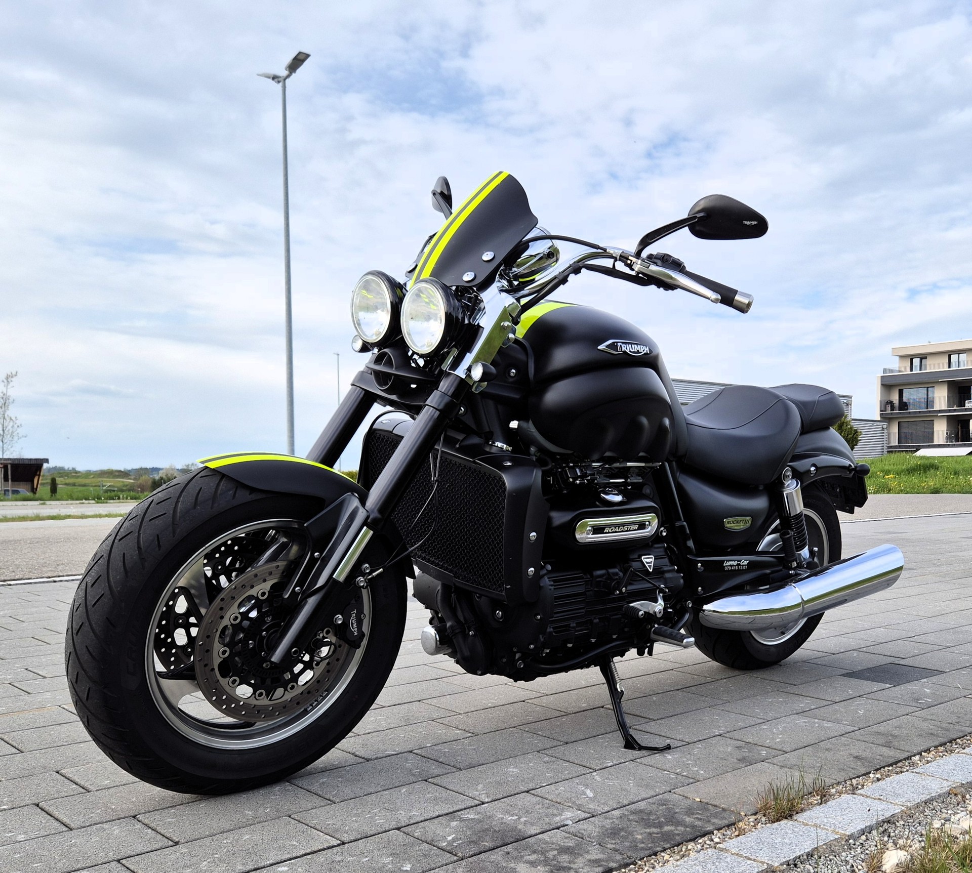 TRIUMPH Rocket III Roadster ABS / 148 PS und 221 Nm bei 2 750 U/min