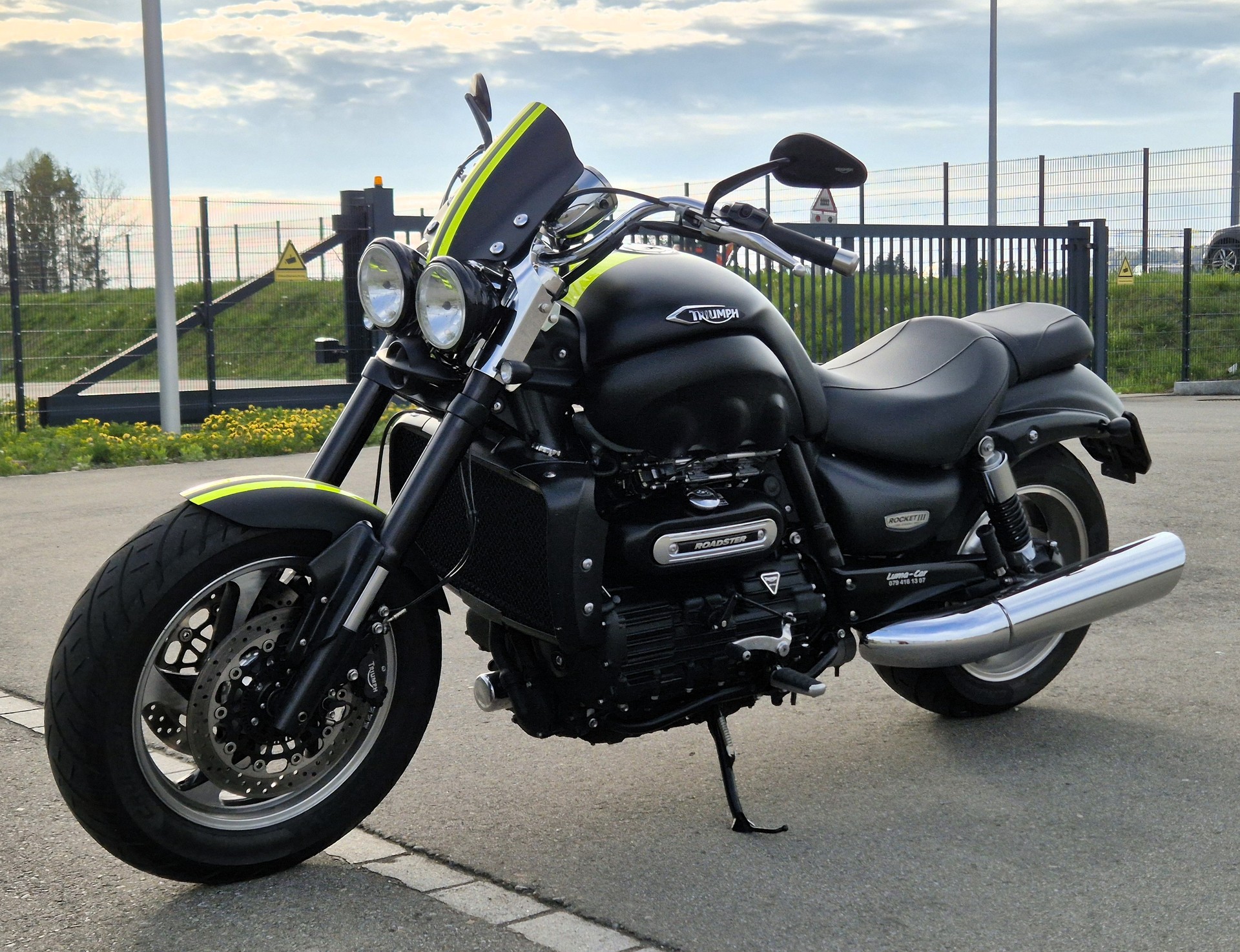 TRIUMPH Rocket III Roadster ABS / 148 PS und 221 Nm bei 2 750 U/min-image-12