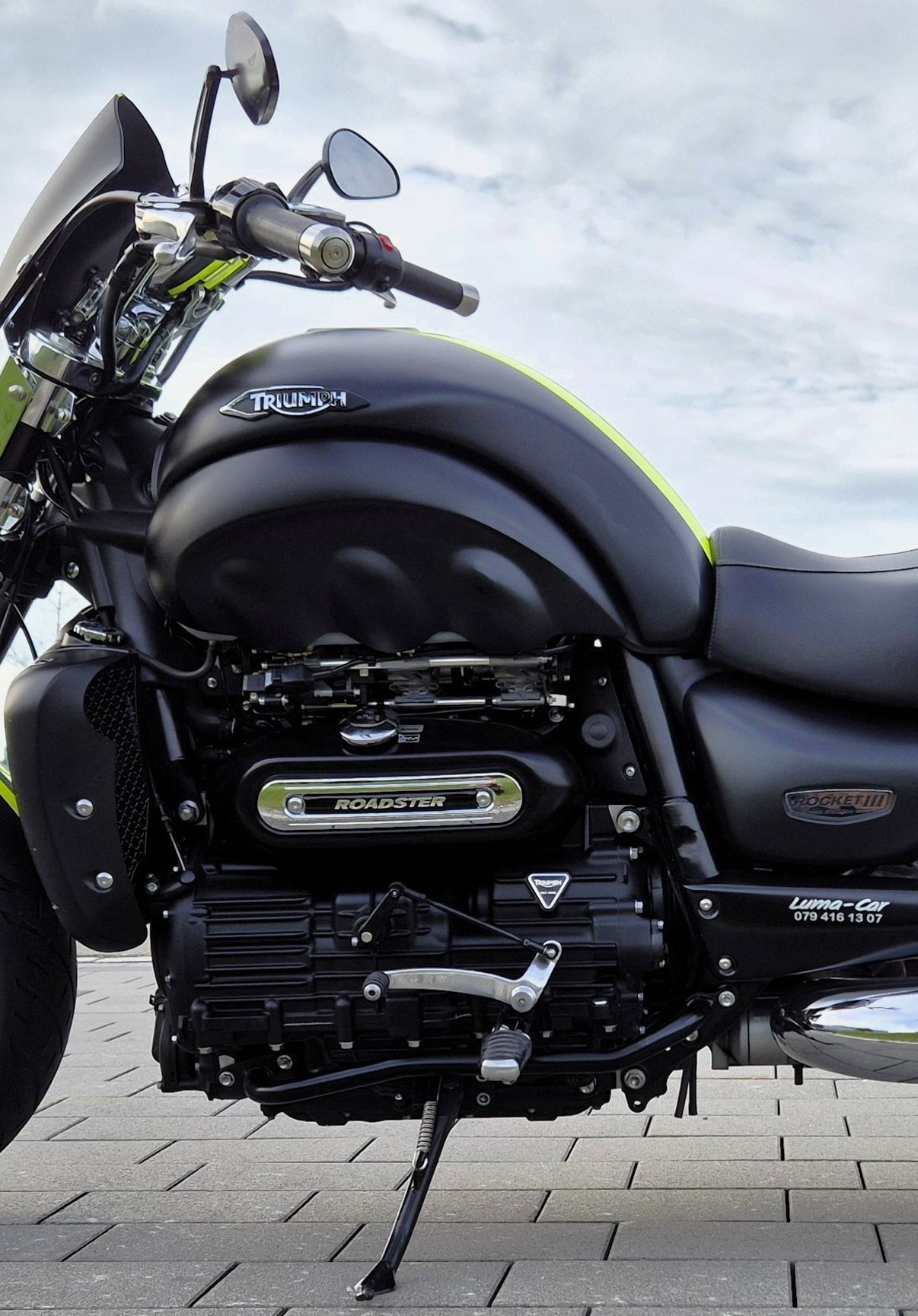 TRIUMPH Rocket III Roadster ABS / 148 PS und 221 Nm bei 2 750 U/min-image-7