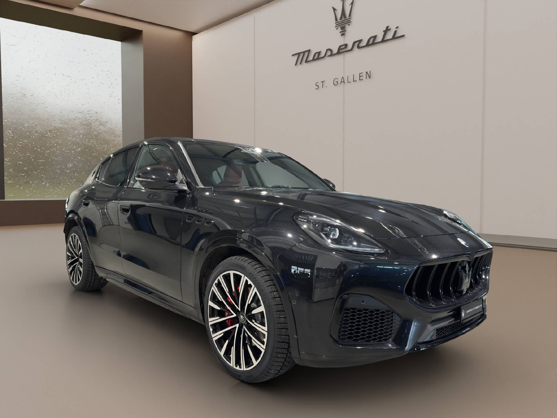 MASERATI Grecale 2.0 Hybrid Modena-showroom-element-2