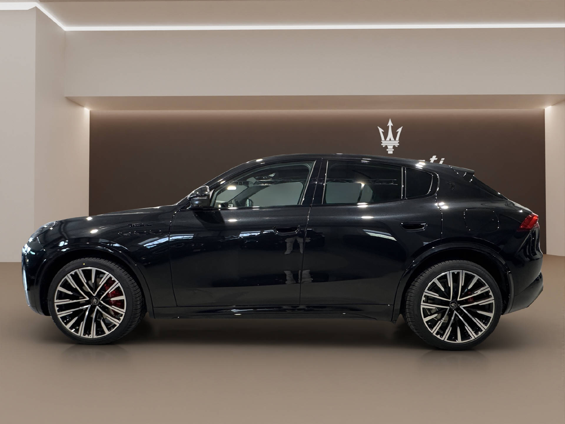 MASERATI Grecale 2.0 Hybrid Modena-image-7