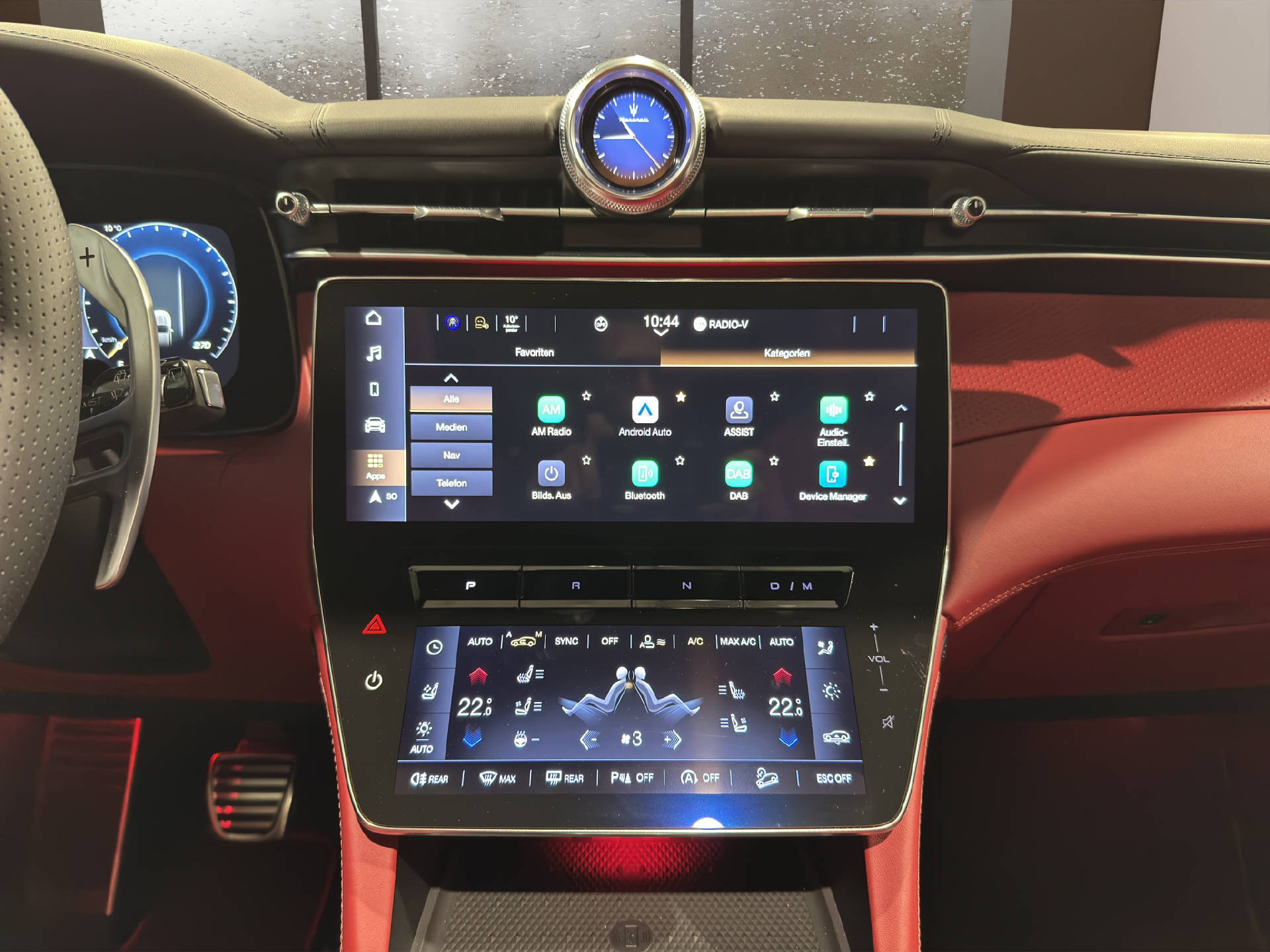 MASERATI Grecale 2.0 Hybrid Modena-image-14