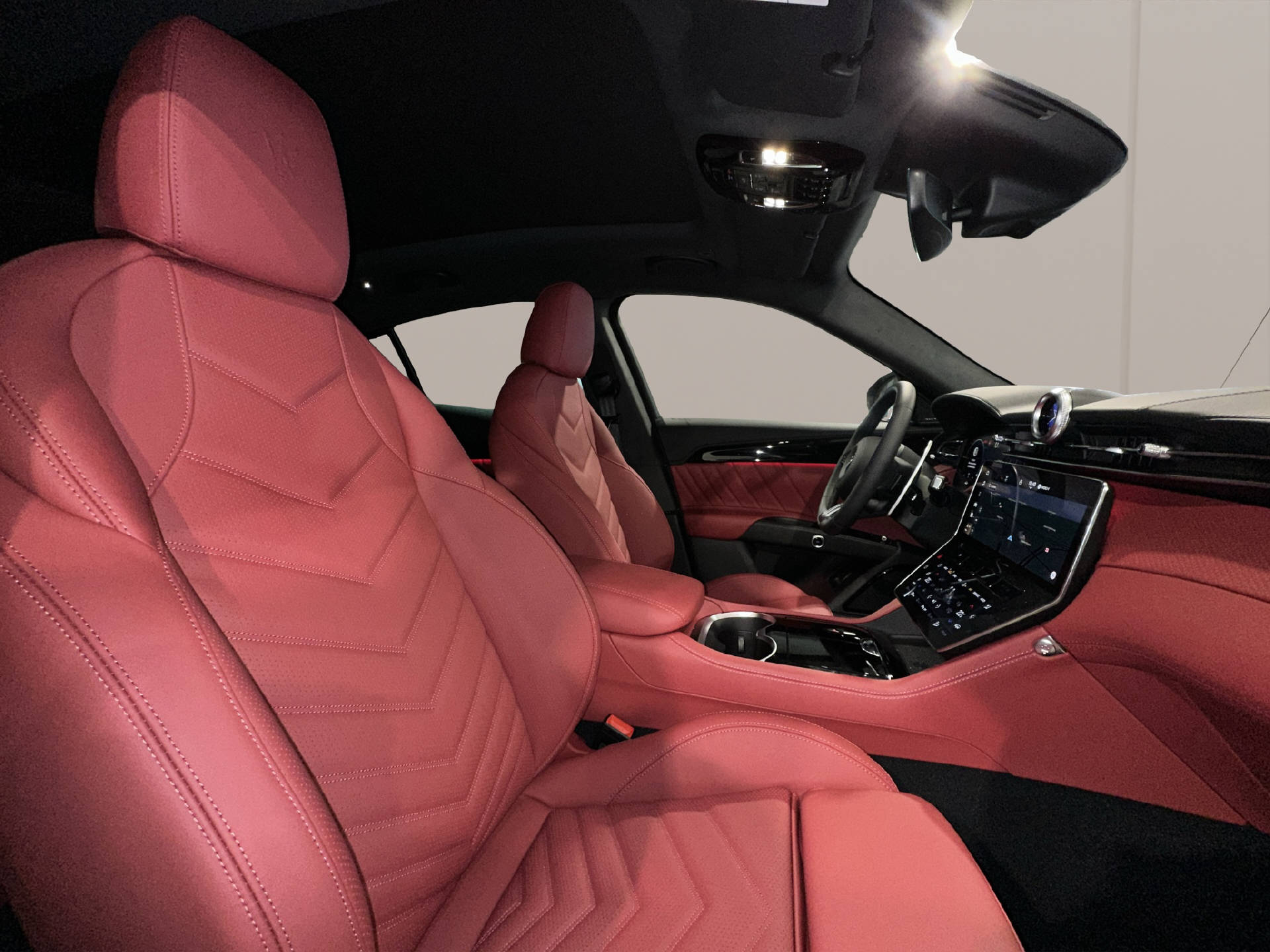 MASERATI Grecale 2.0 Hybrid Modena-image-15