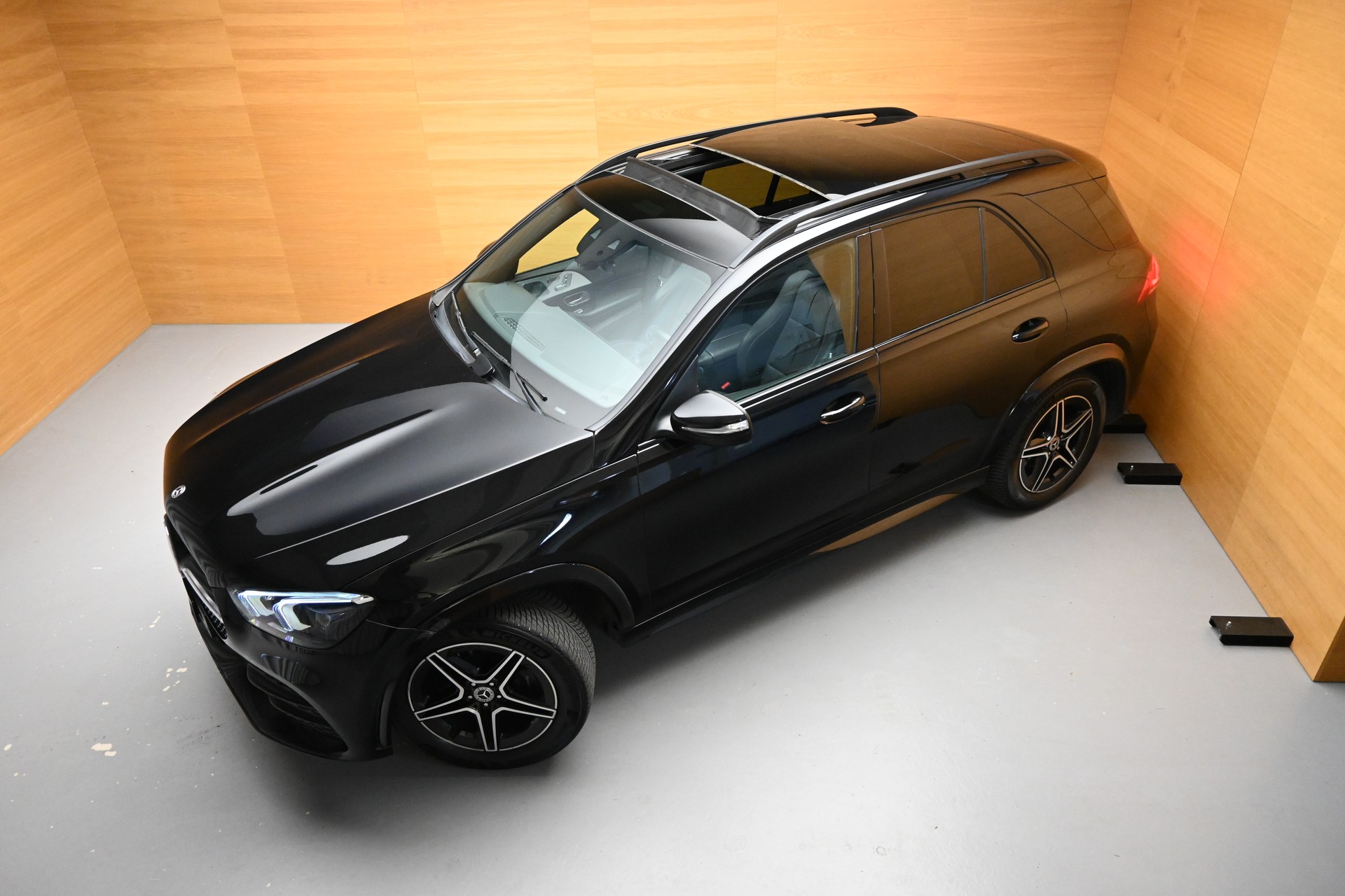 MERCEDES-BENZ GLE 580 4Matic AMG Line 9G-Tronic *AHK*-showroom-element-1