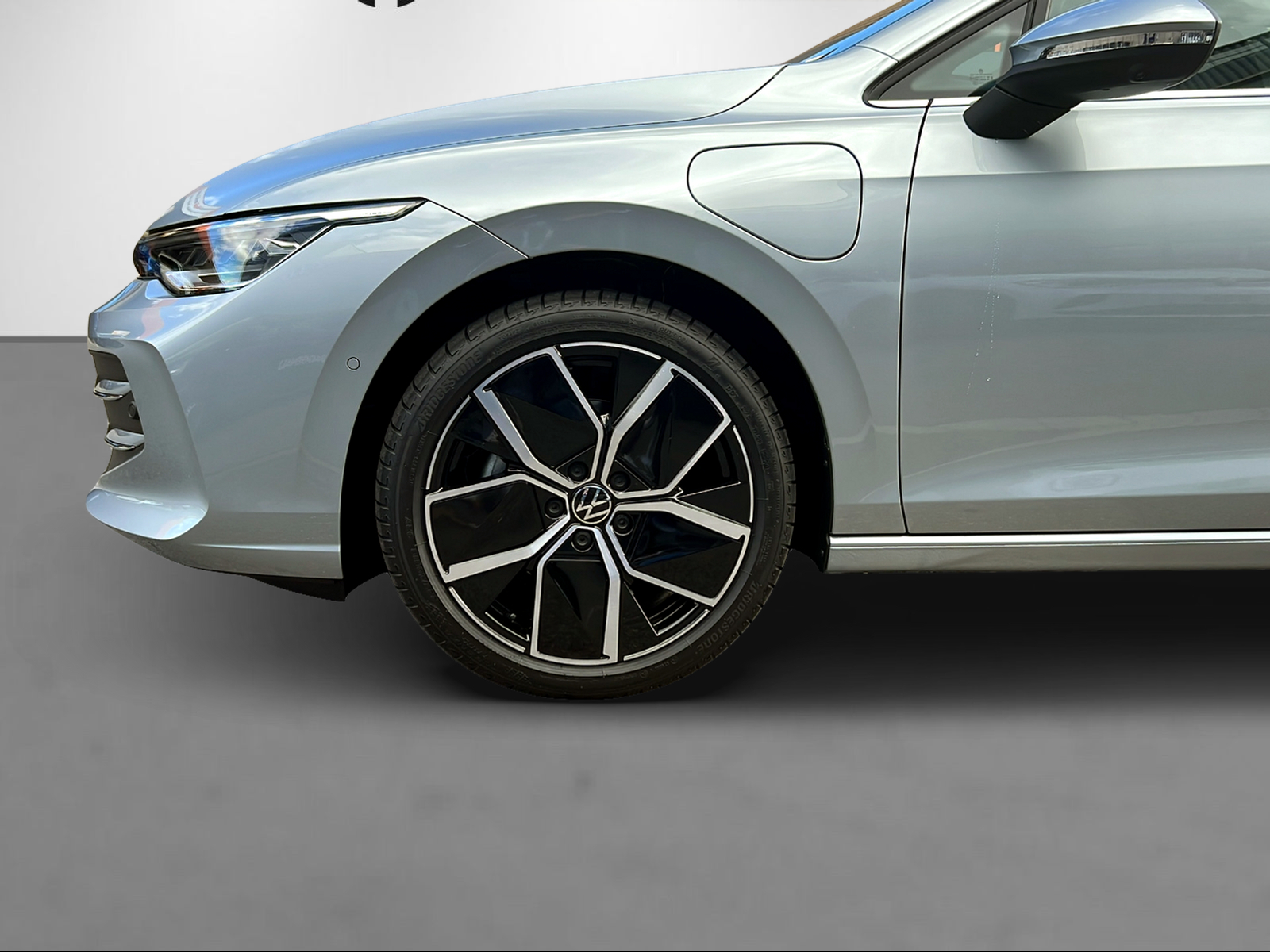 VW Golf VIII 1.5 TSI PHEV Edition 50 DSG-showroom-element-2