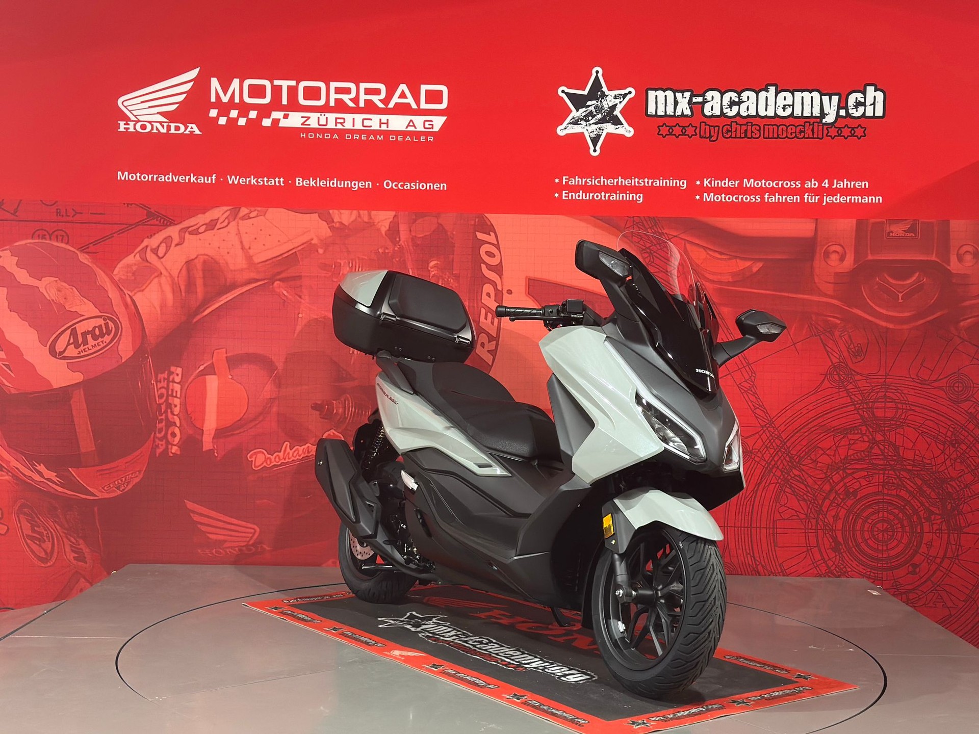 HONDA Forza 350 Smart Top Box 2026*Neufahrzeug**Pearl Falcon Grey**Modell 2026**-image-1