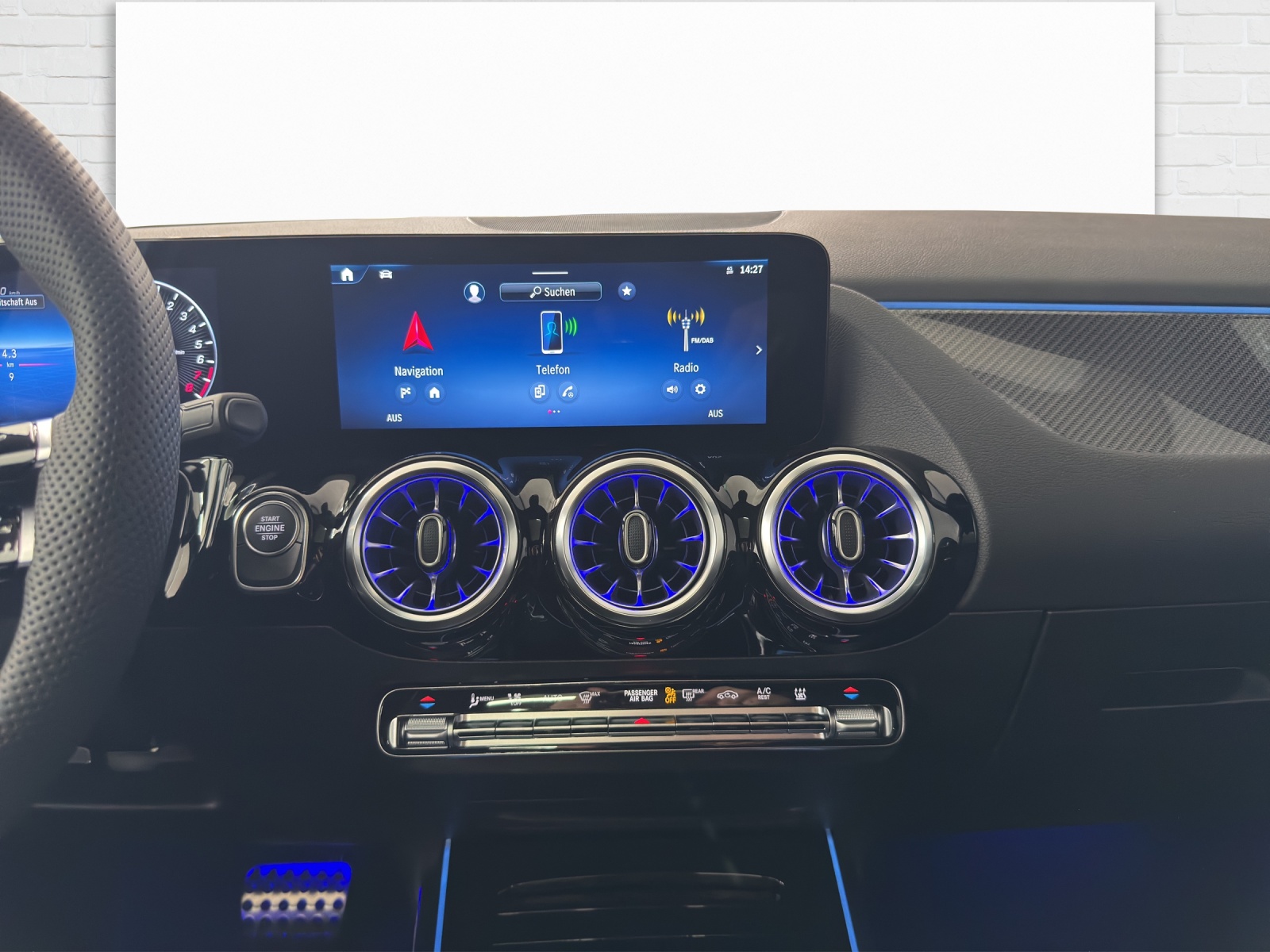 MERCEDES-BENZ GLA 250 e AMG Line EQ Star-image-8
