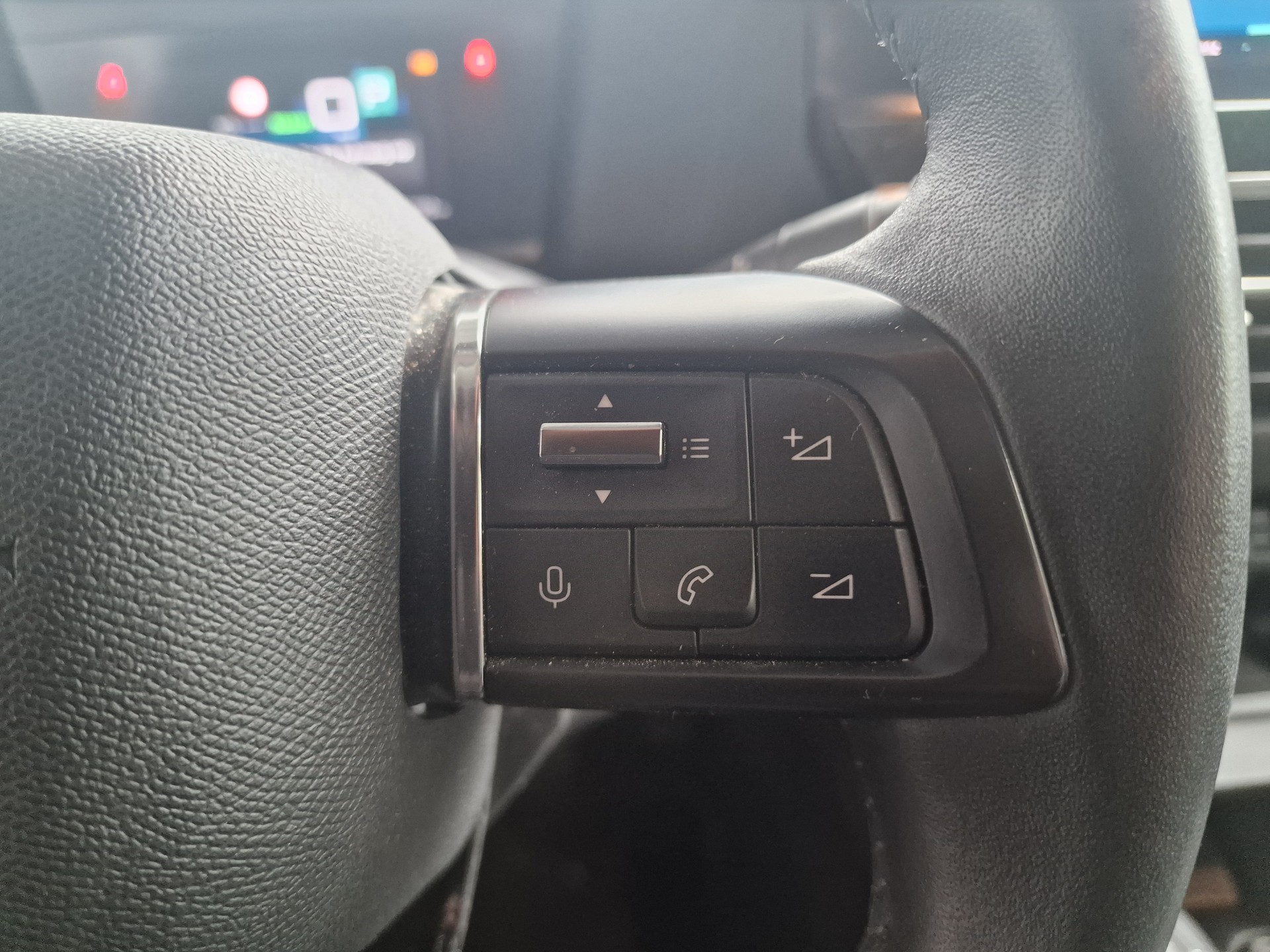 CITROEN C4 Electric Swiss Edition 8x Alu 24Mt Gara-image-14