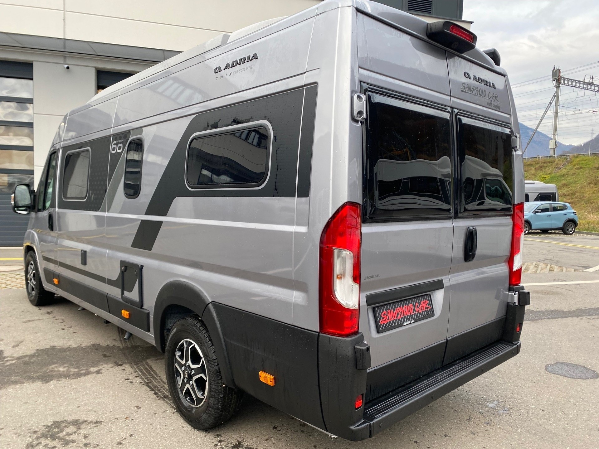 ADRIA TWIN 640 SGX 60Y DELUXE-image-1