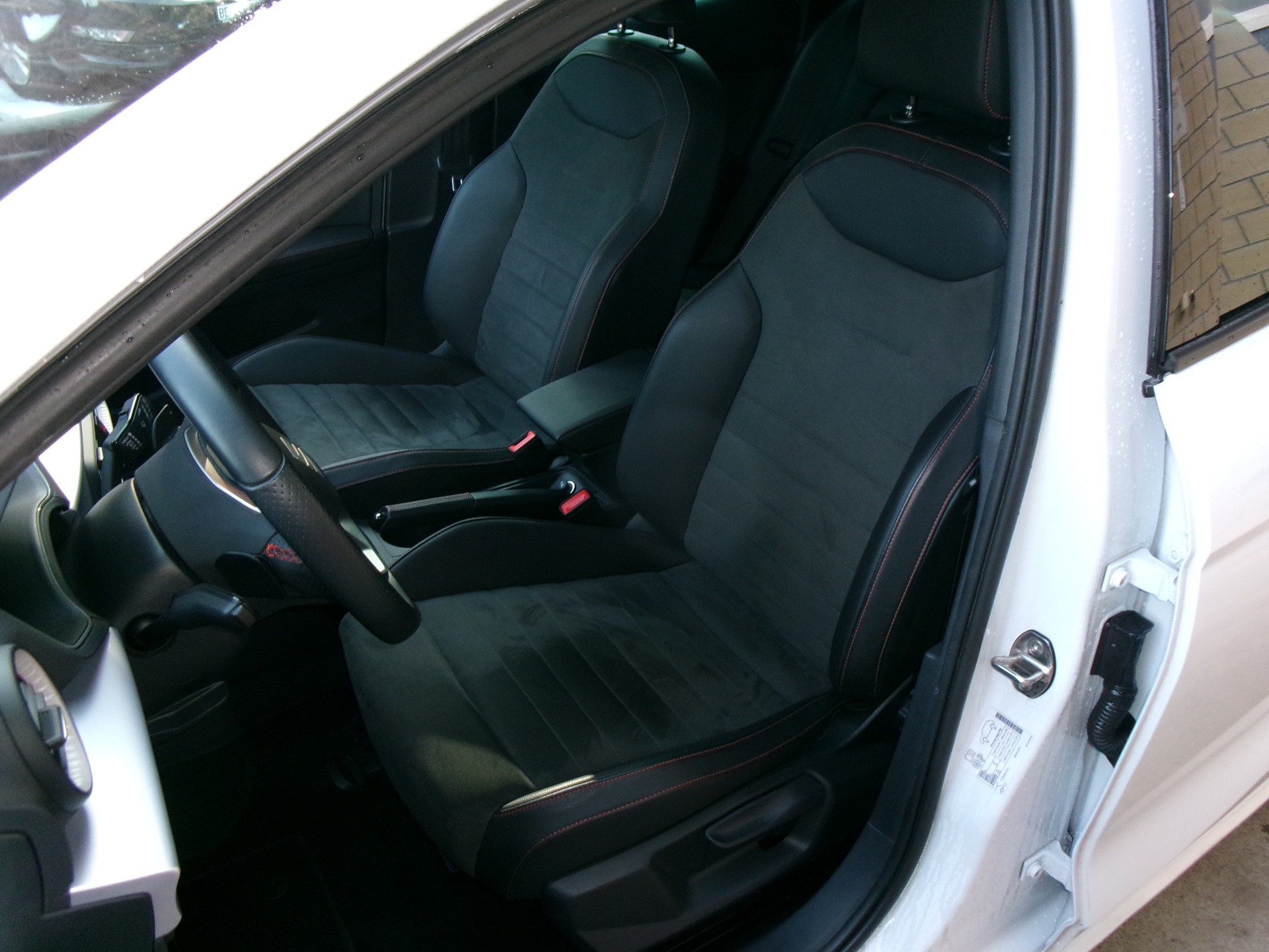 SEAT Ibiza 1.0 EcoTSI FR DSG-showroom-element-3