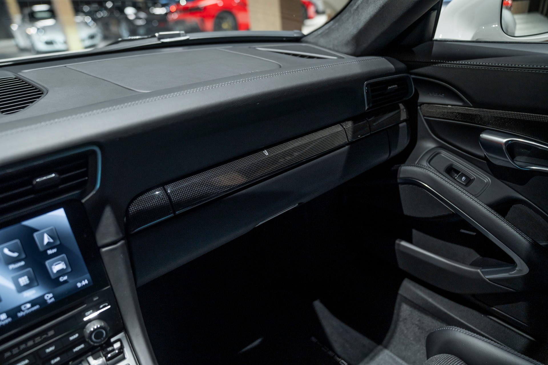 PORSCHE 911 GT3 Touring-image-14