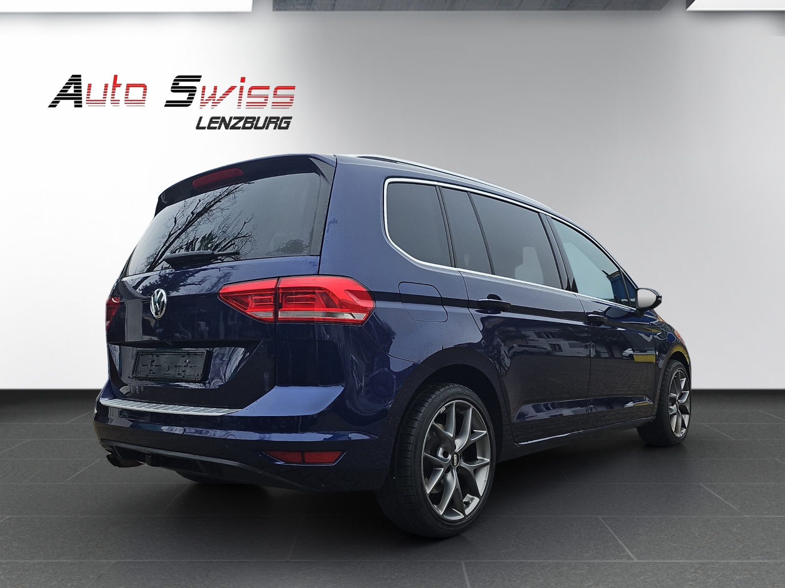VW Touran 1.8 TSI BlueMotion Technology Highline DSG-image-4