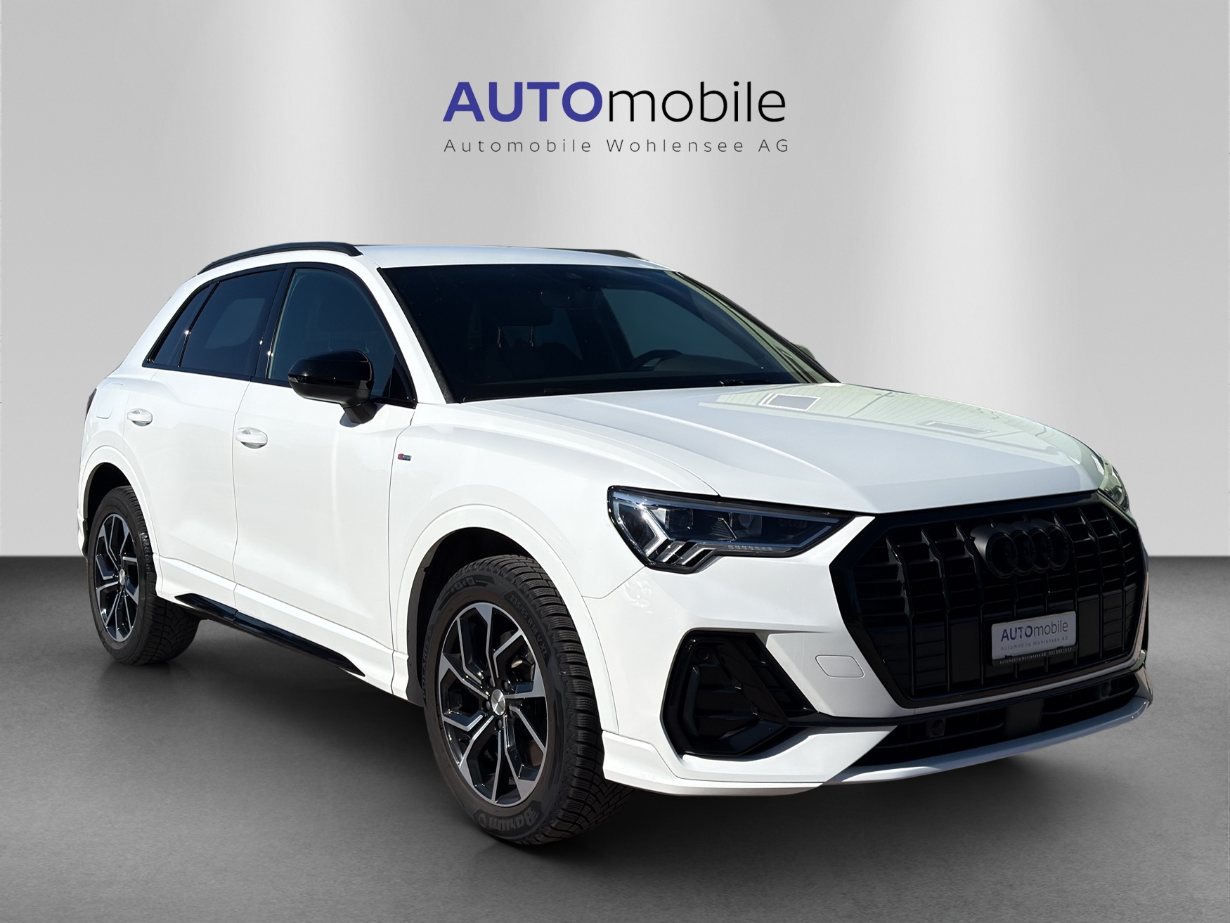 AUDI Q3 45 TFSI e S line Attraction S-tronic-showroom-element-3