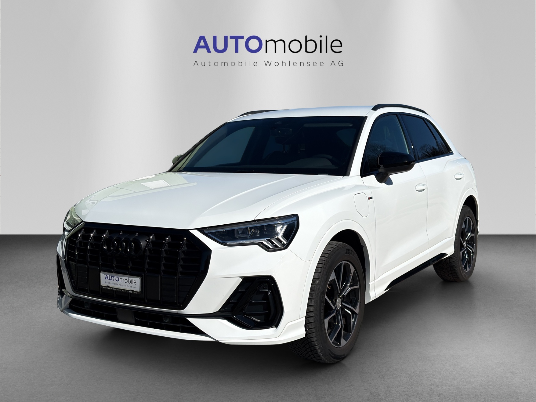 AUDI Q3 45 TFSI e S line Attraction S-tronic-showroom-element-1