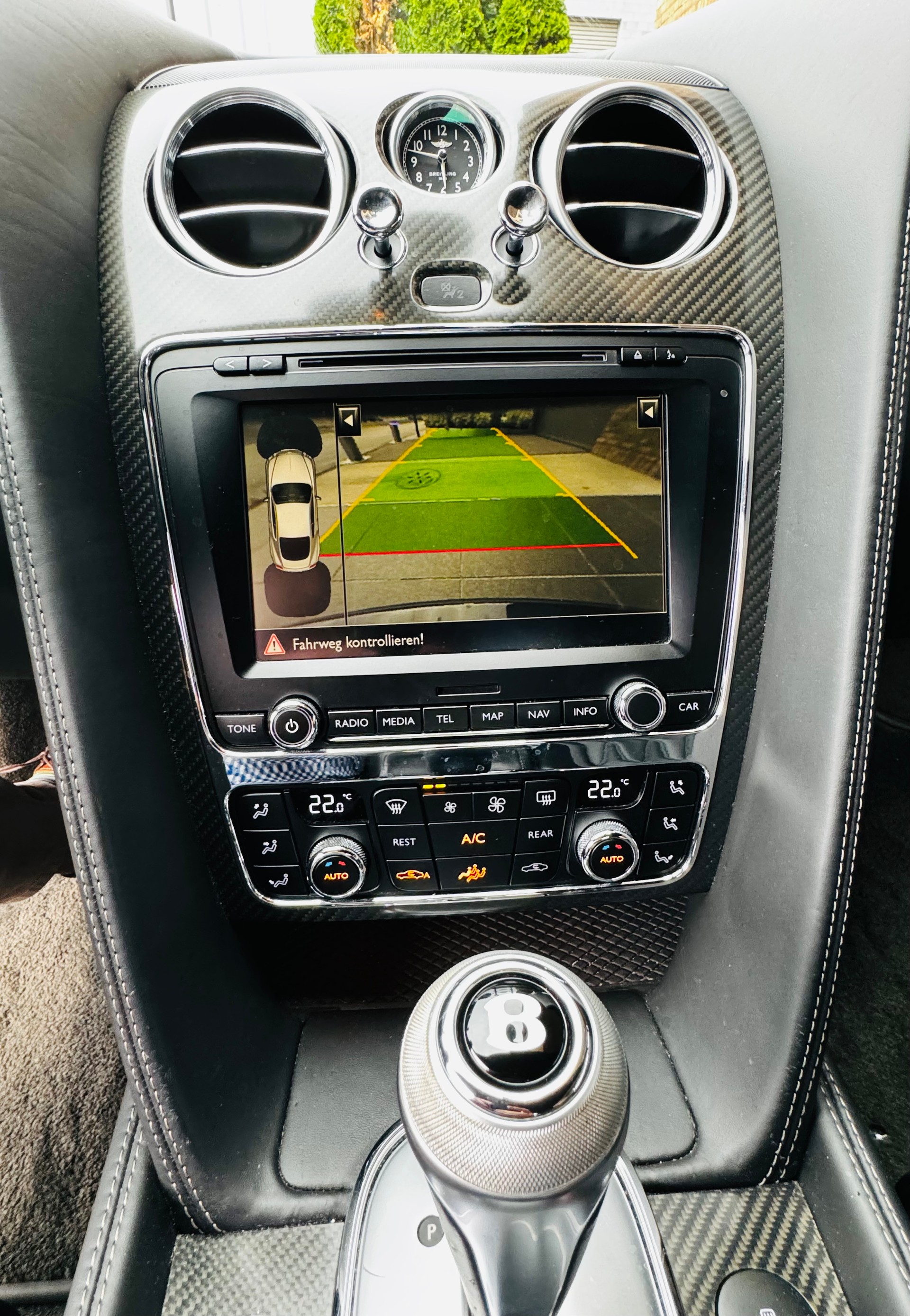 BENTLEY Continental GT 4.0 V8-image-14