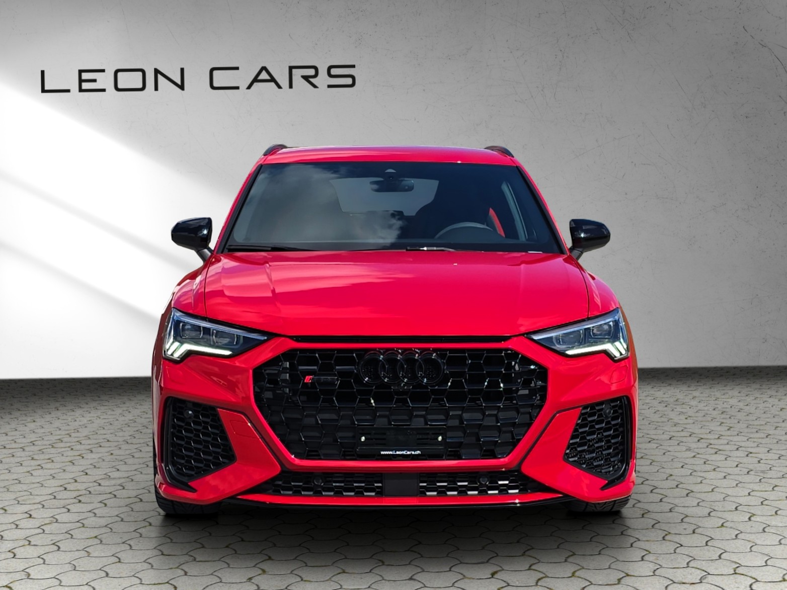 AUDI RS Q3 2.5 TFSI quattro S tronic Audi RS ceramic-showroom-element-1